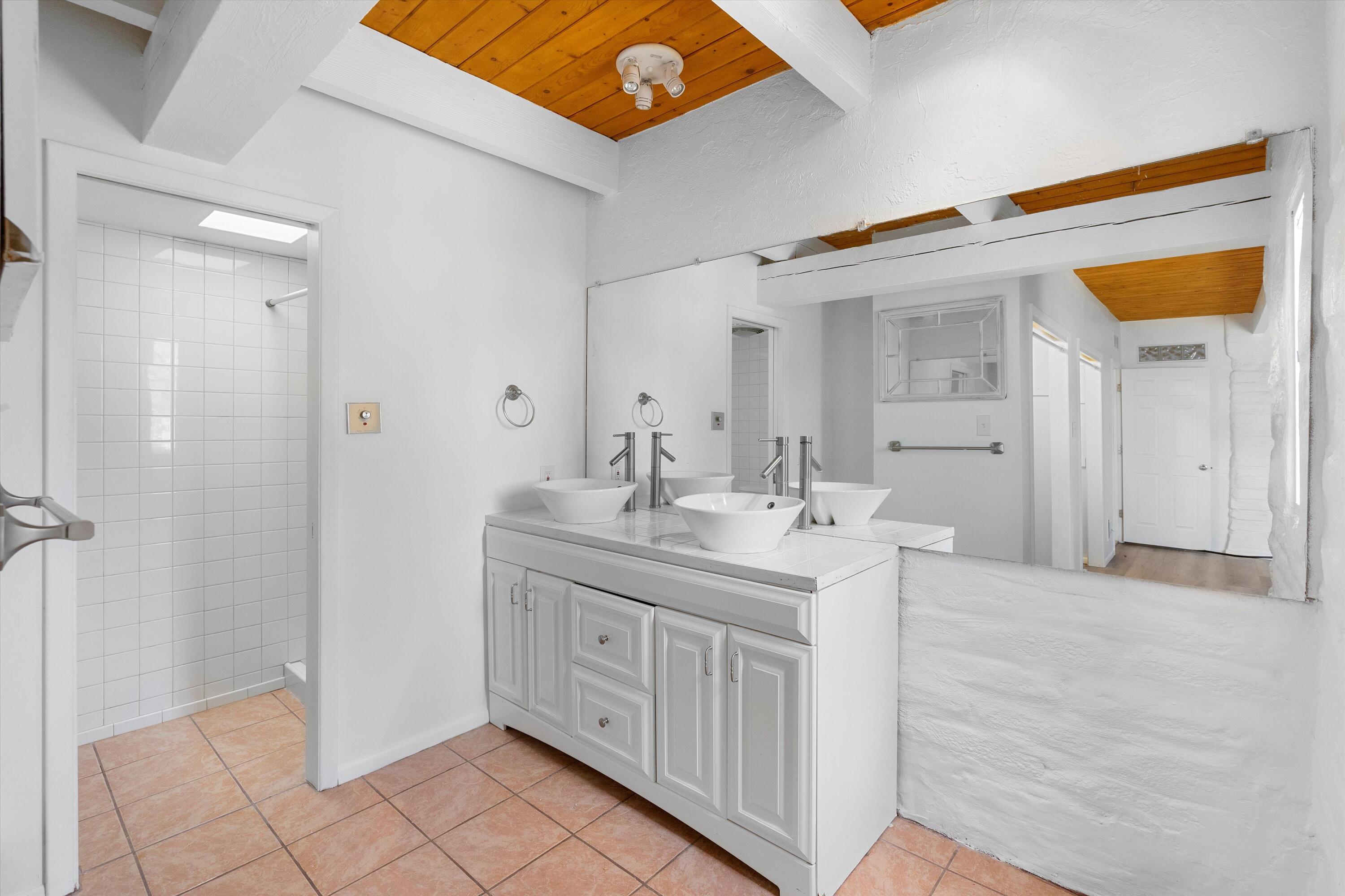 1028 GUADALUPE DEL PRADO Street NW