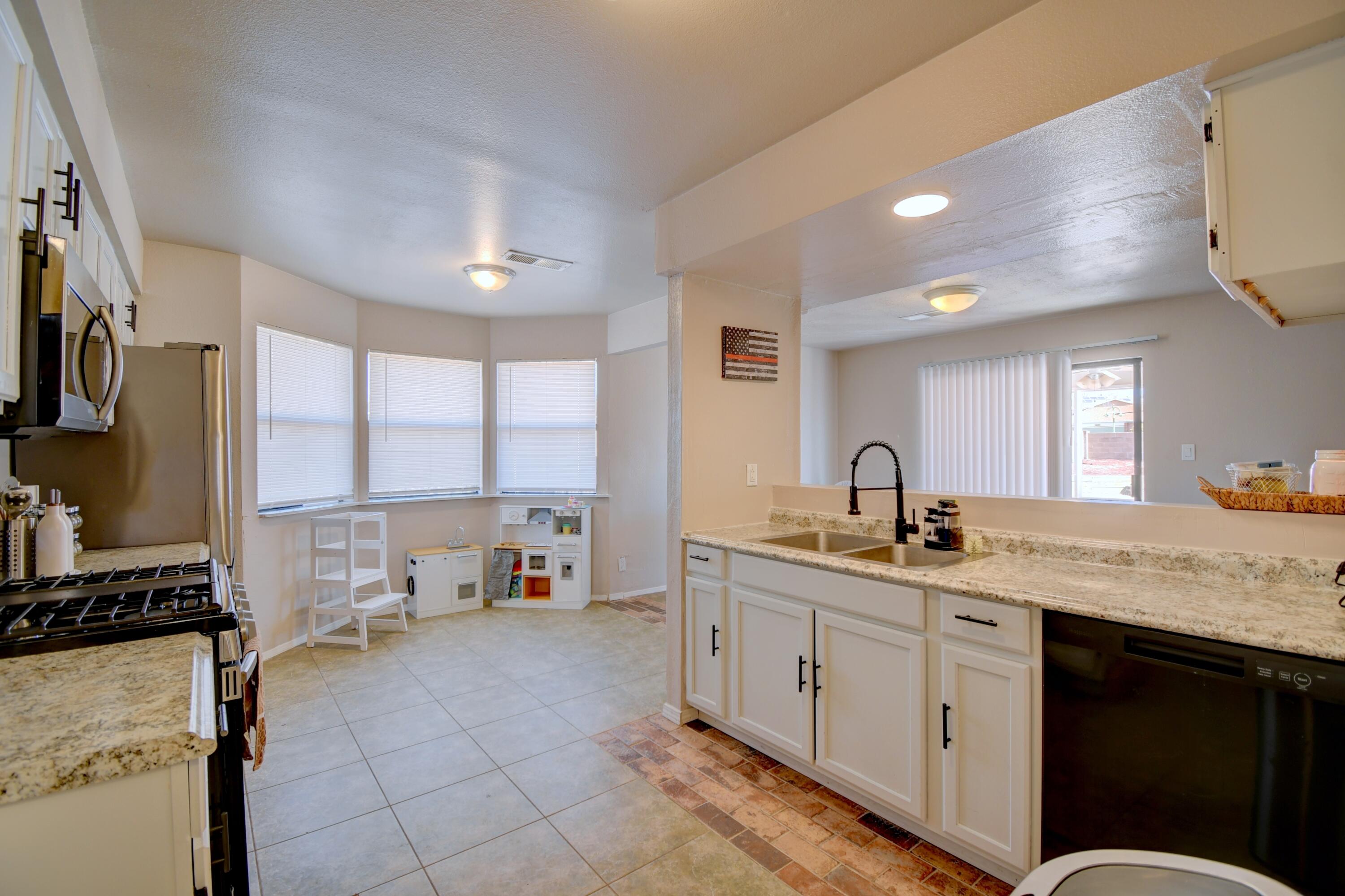 4701 Aquamarine Drive NE