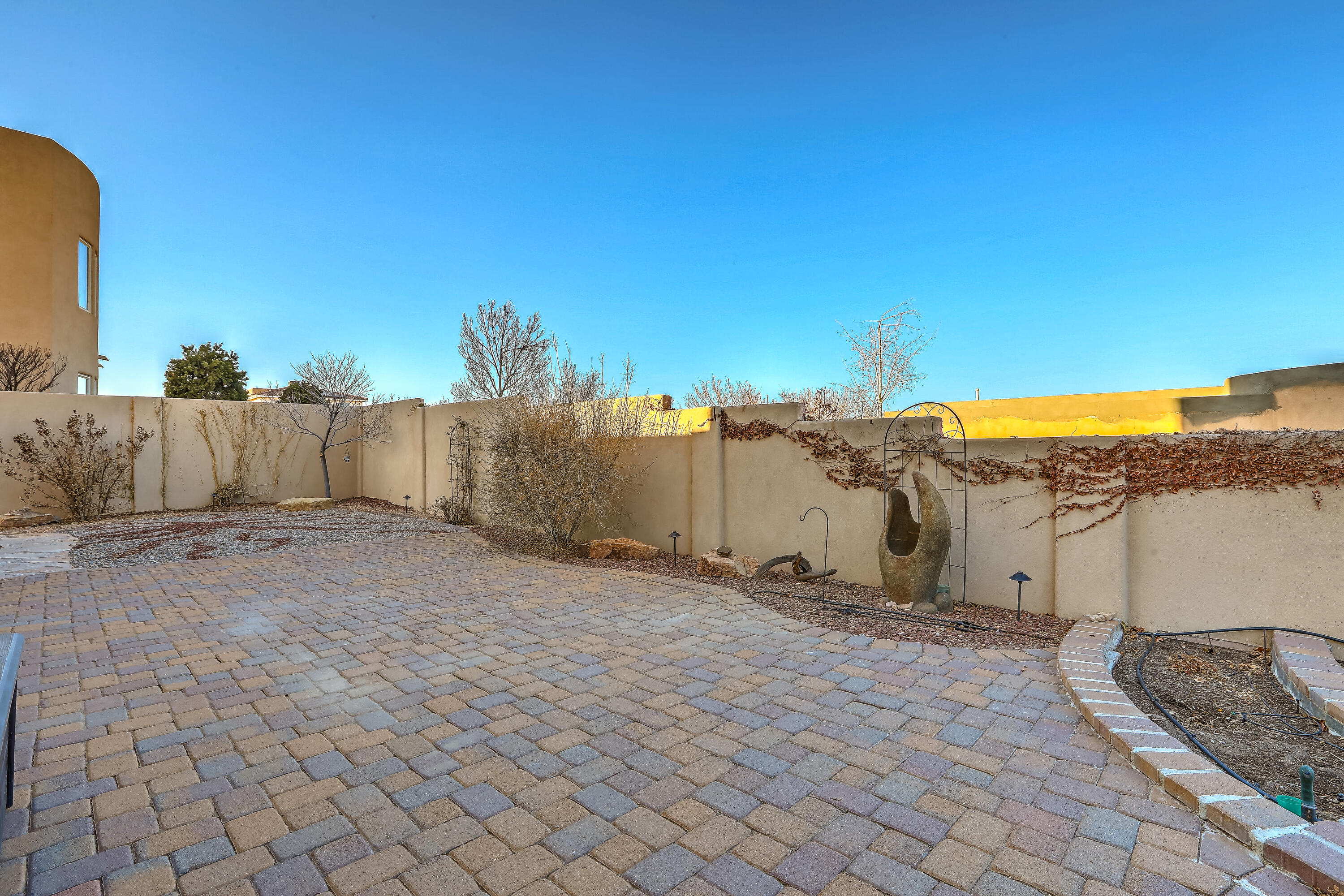 4601 CACTUS Avenue NW