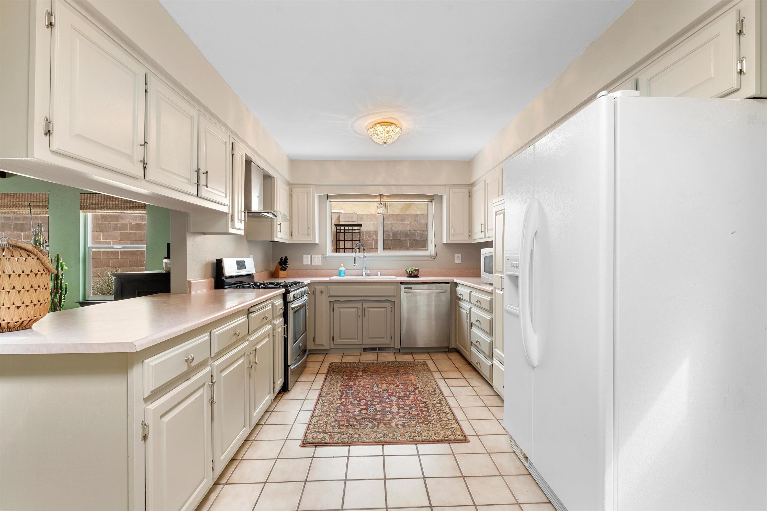 9809 ADMIRAL NIMITZ Avenue NE