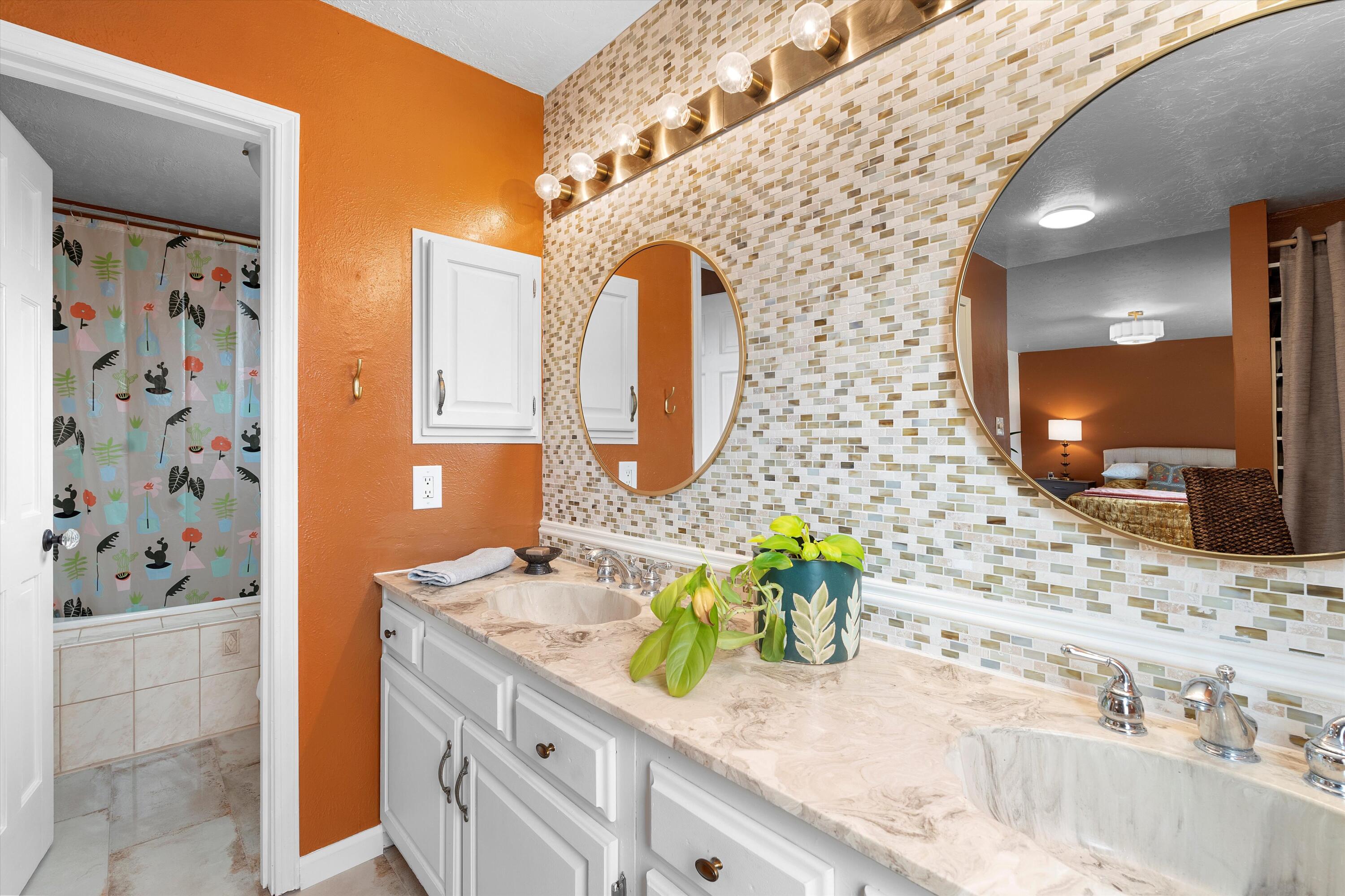 9809 ADMIRAL NIMITZ Avenue NE