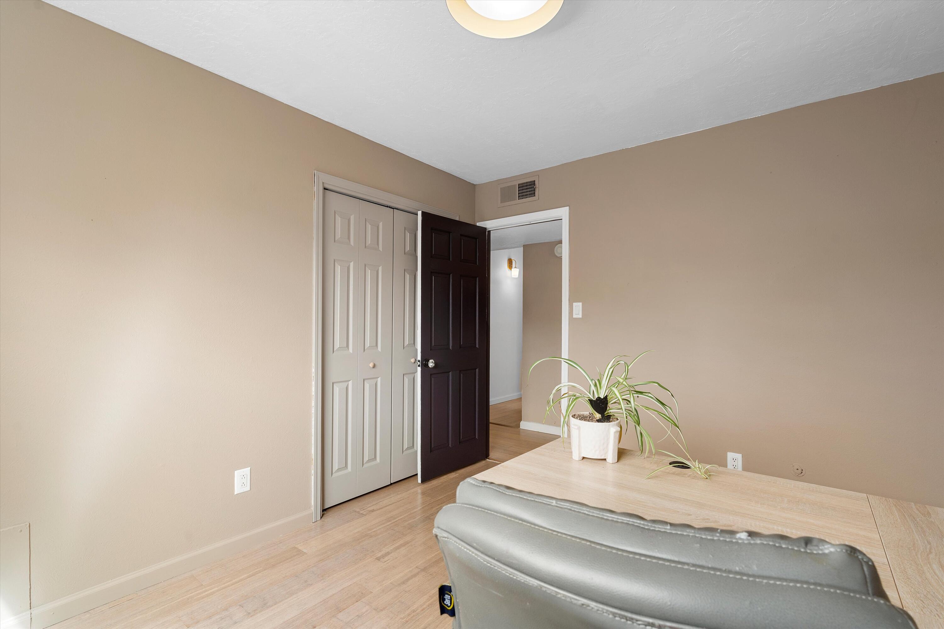 9809 ADMIRAL NIMITZ Avenue NE