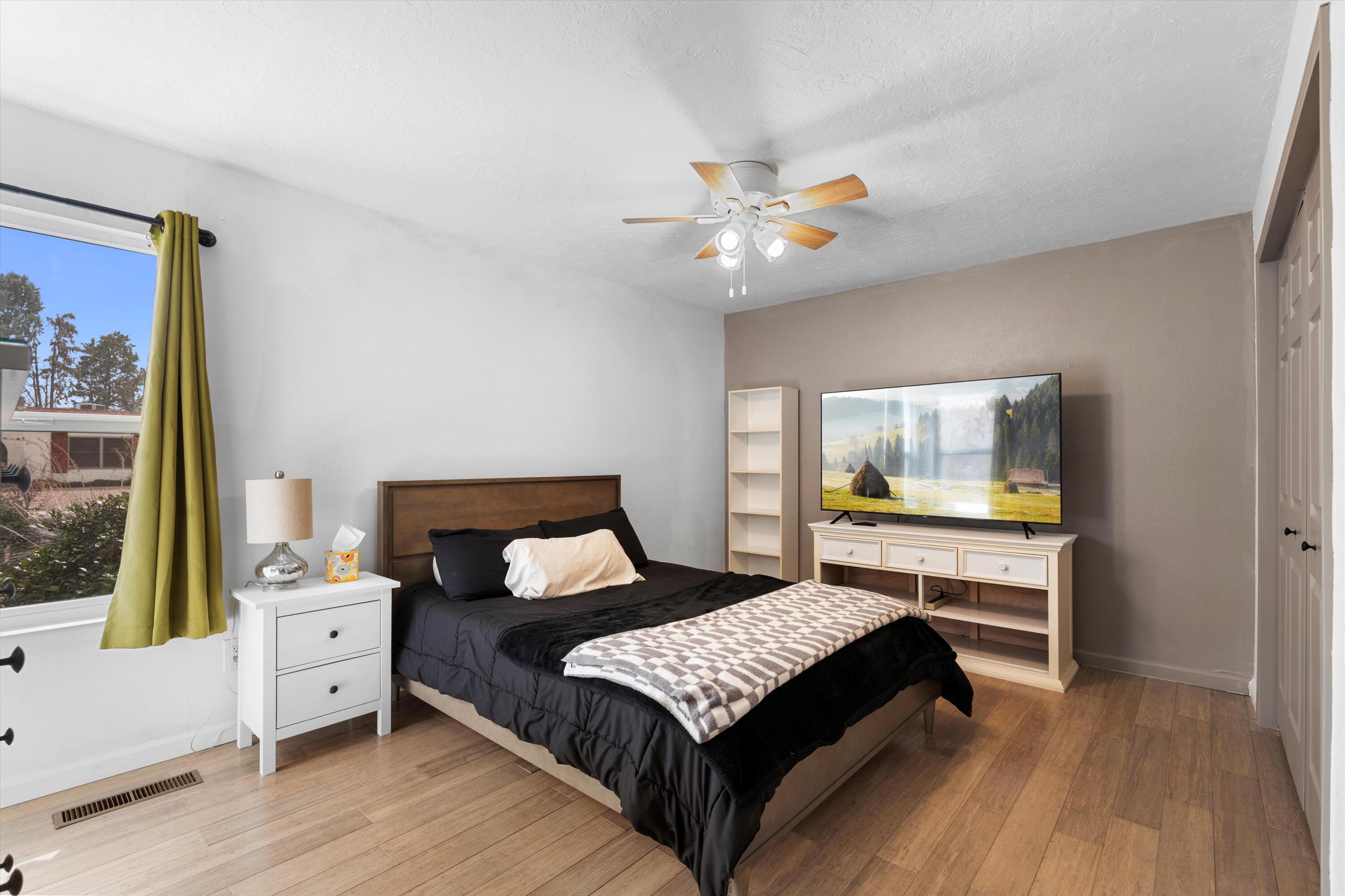 9809 ADMIRAL NIMITZ Avenue NE