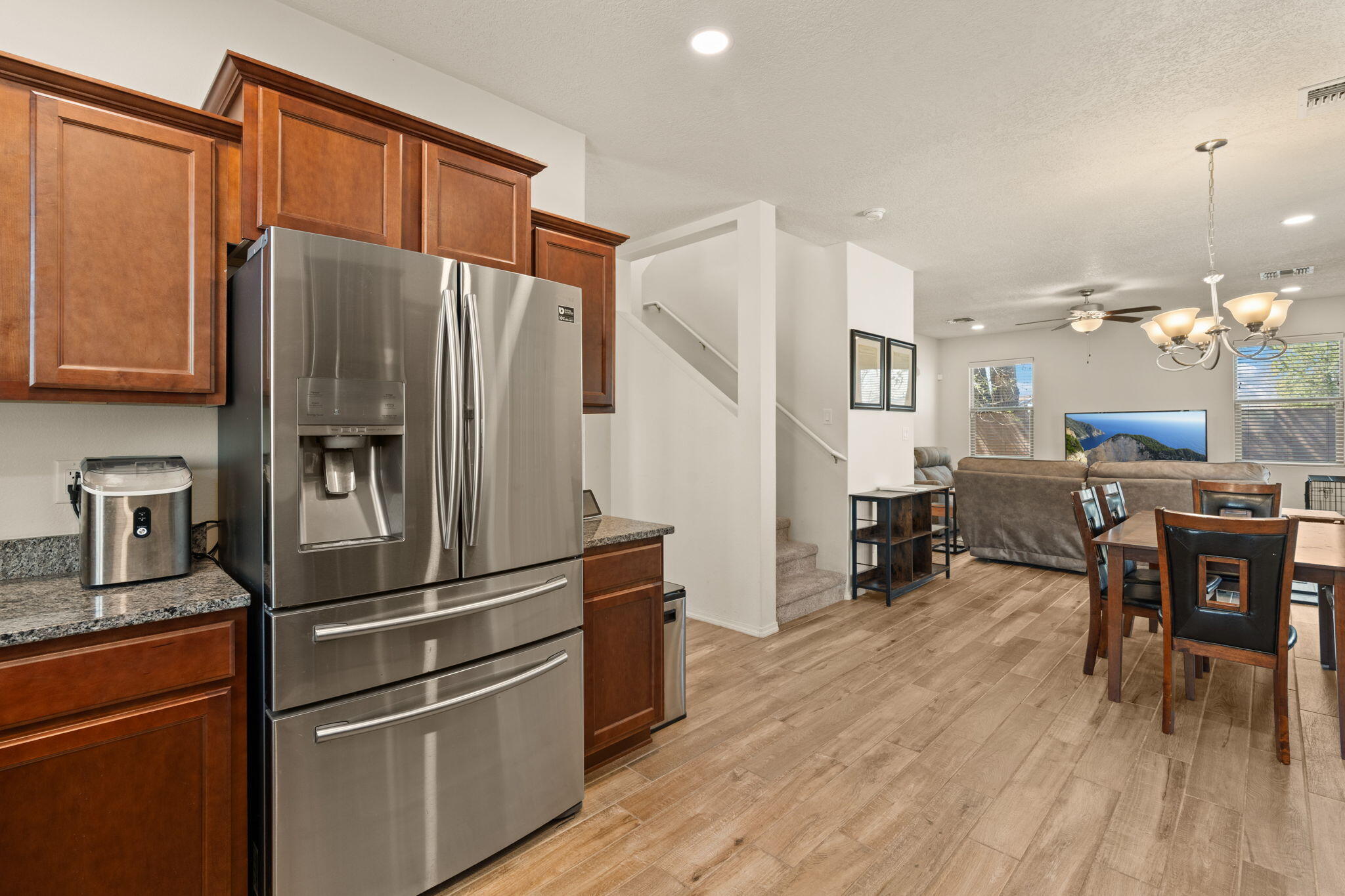 501 WHITTEN Trail SW