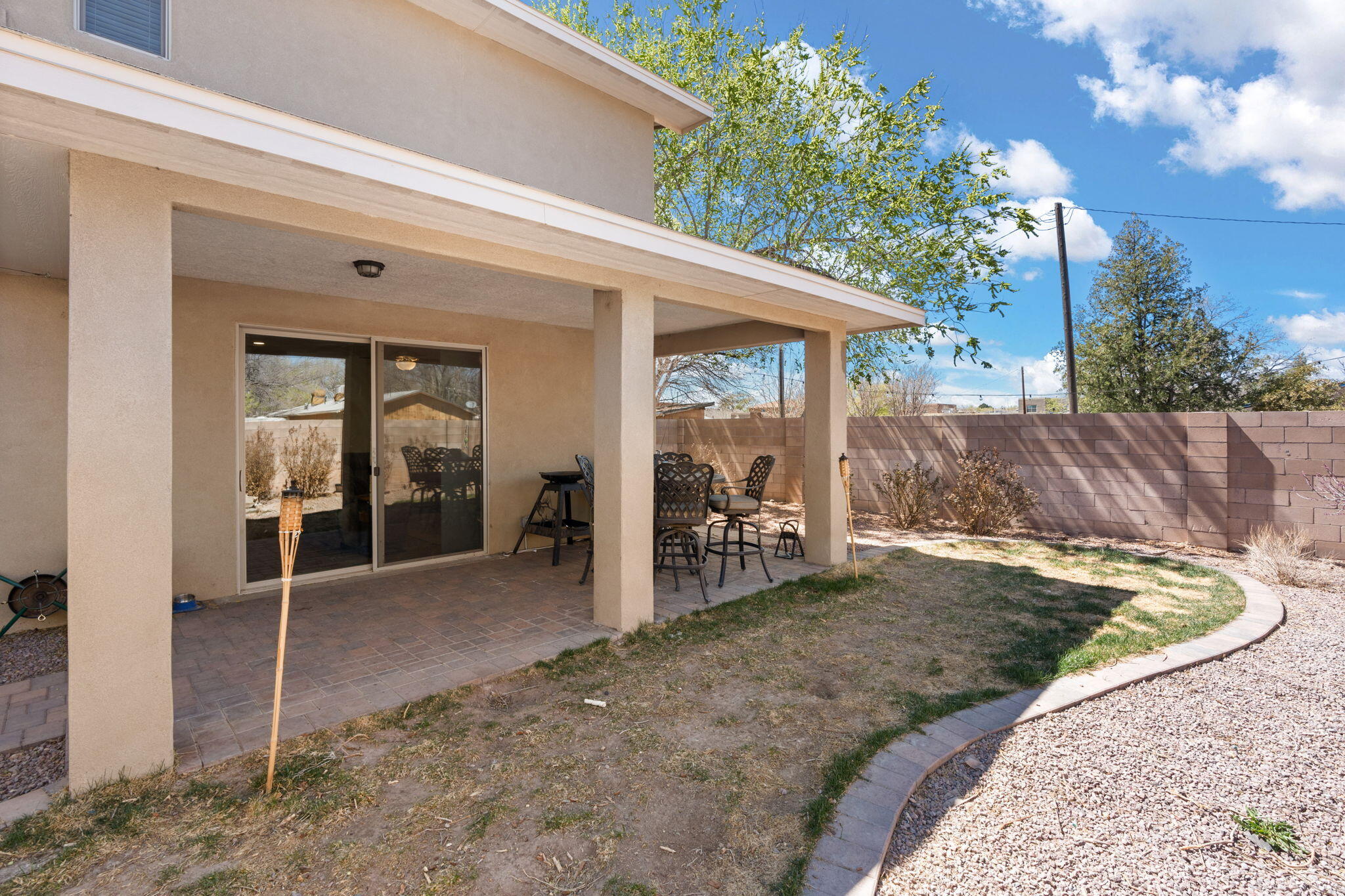 501 WHITTEN Trail SW