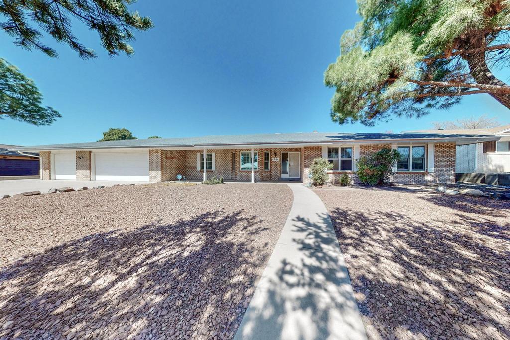 8201 AVENIDA LA PRESTINA NE