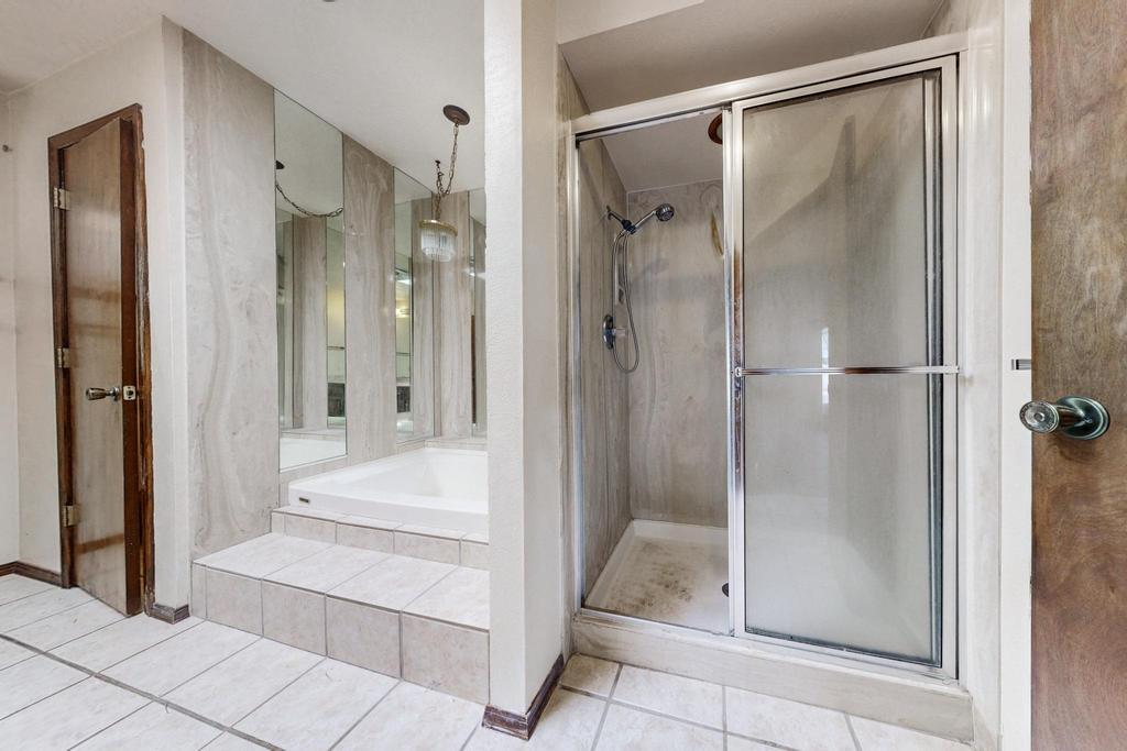 8201 AVENIDA LA PRESTINA NE