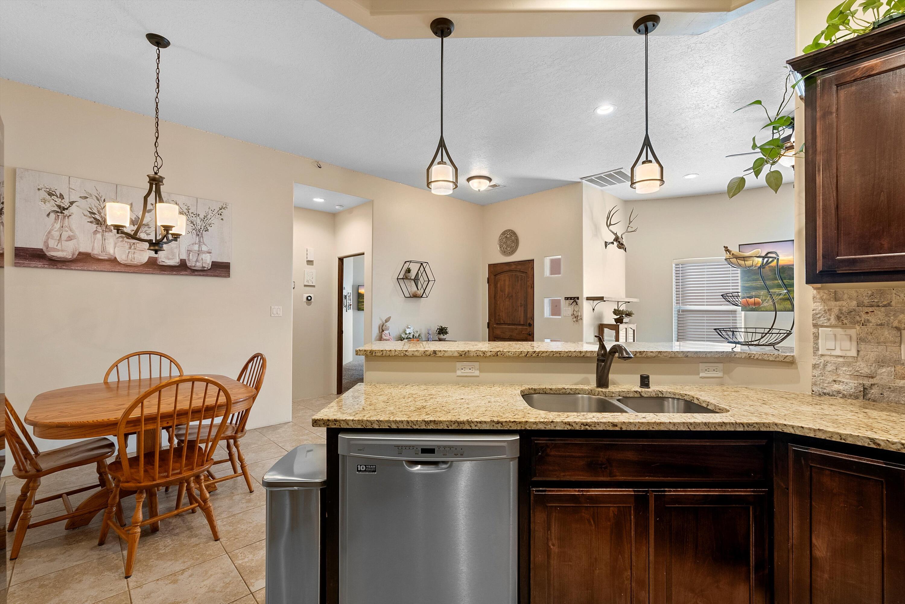 321 CORONADO Lane NE