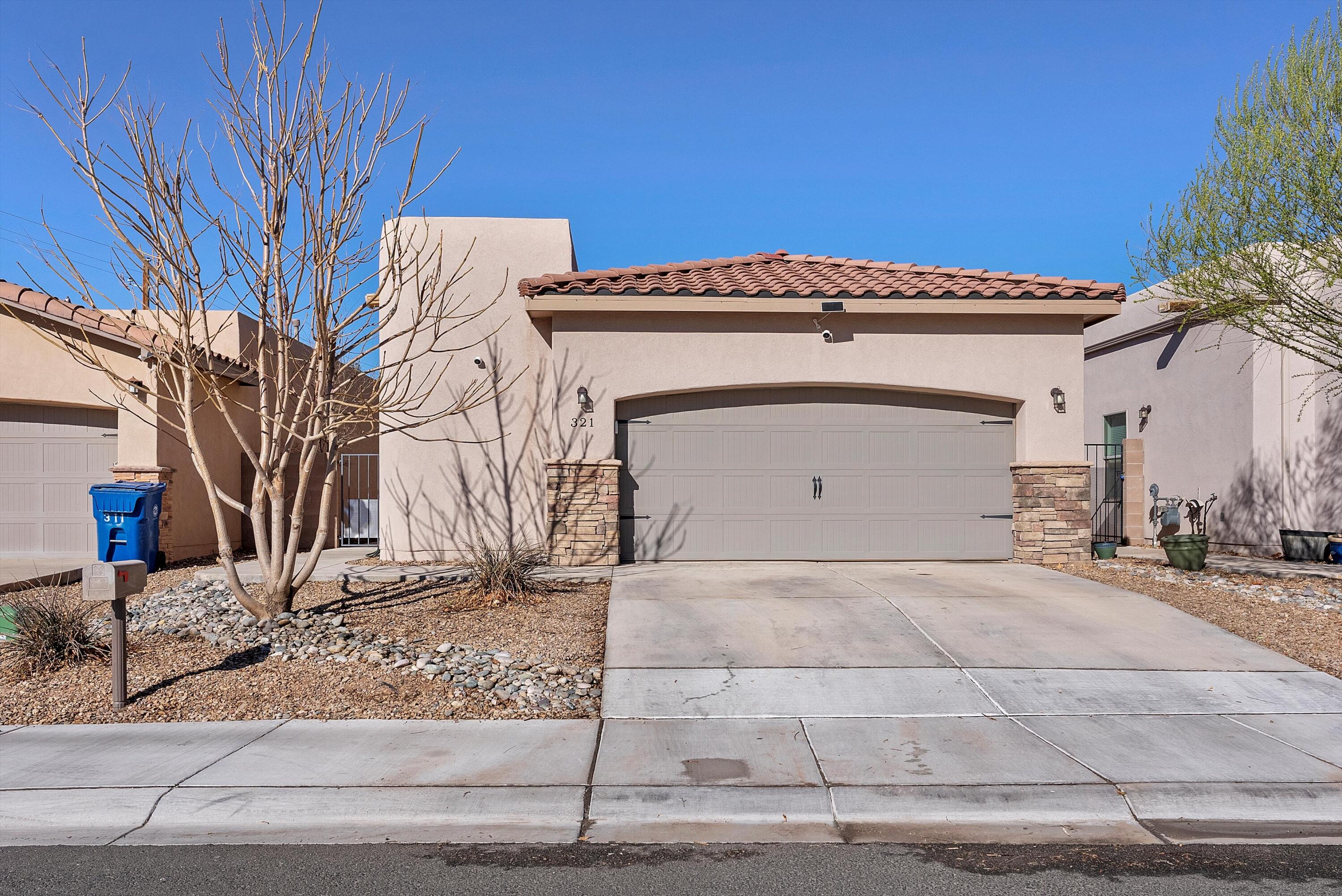 321 CORONADO Lane NE