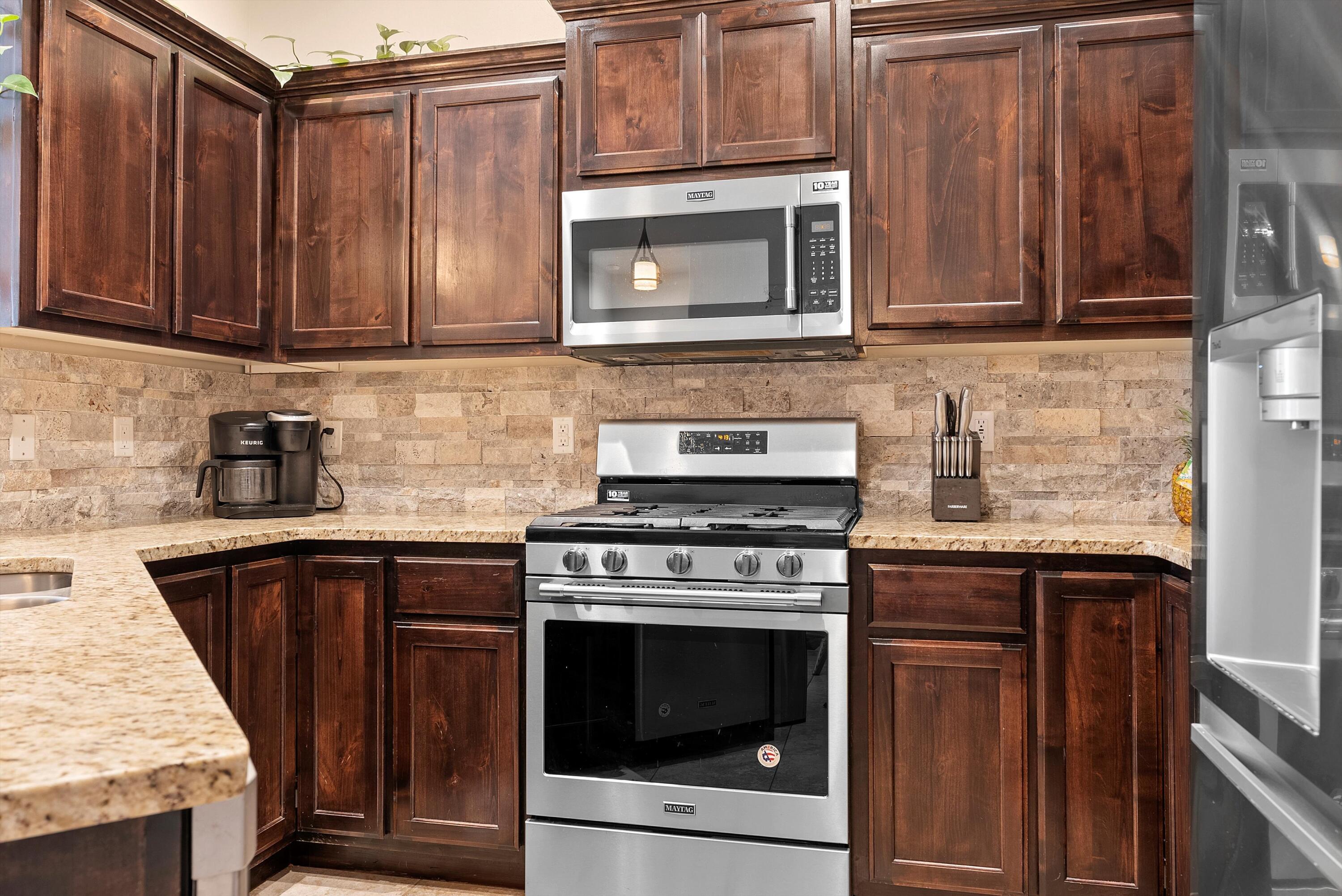 321 CORONADO Lane NE