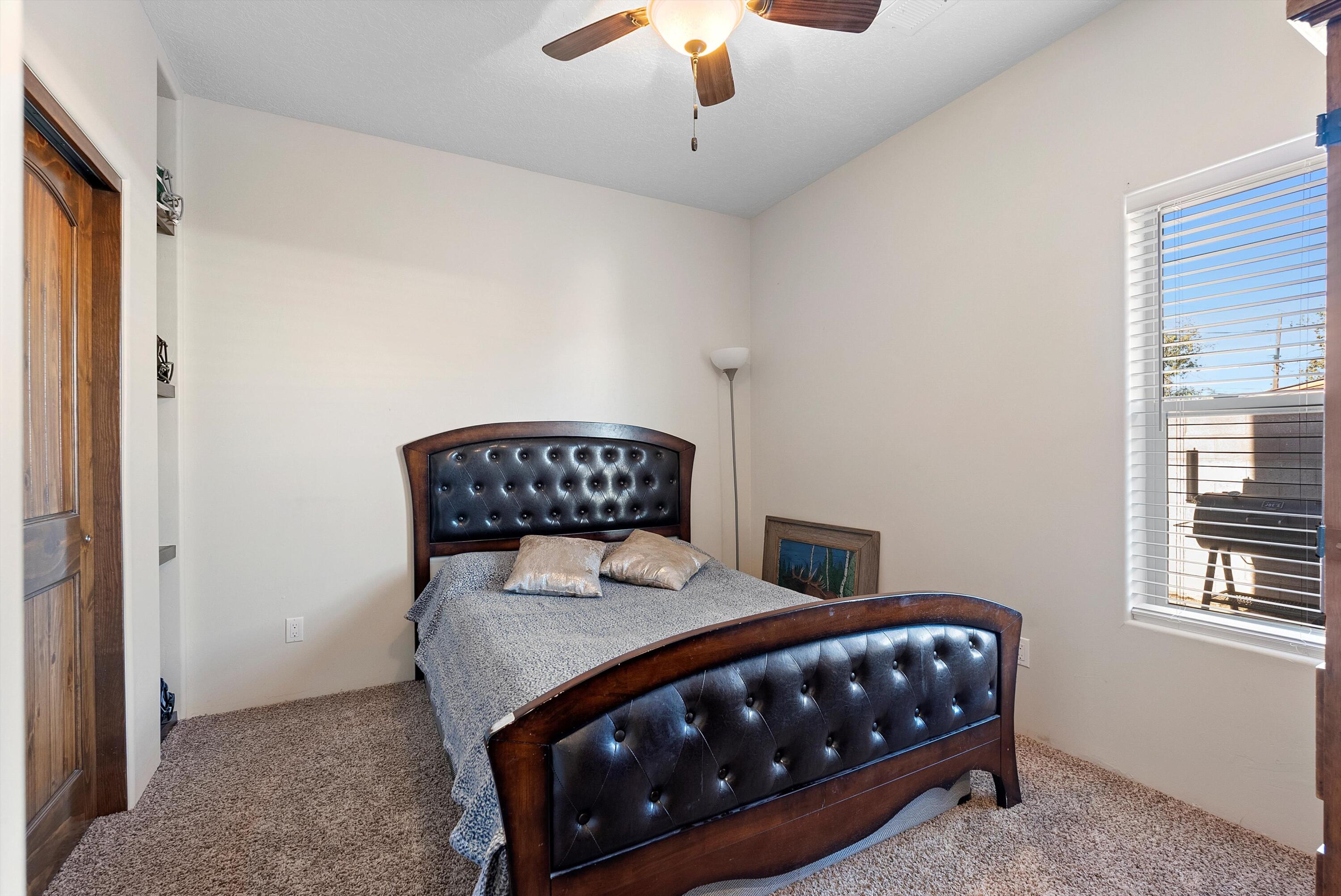 321 CORONADO Lane NE