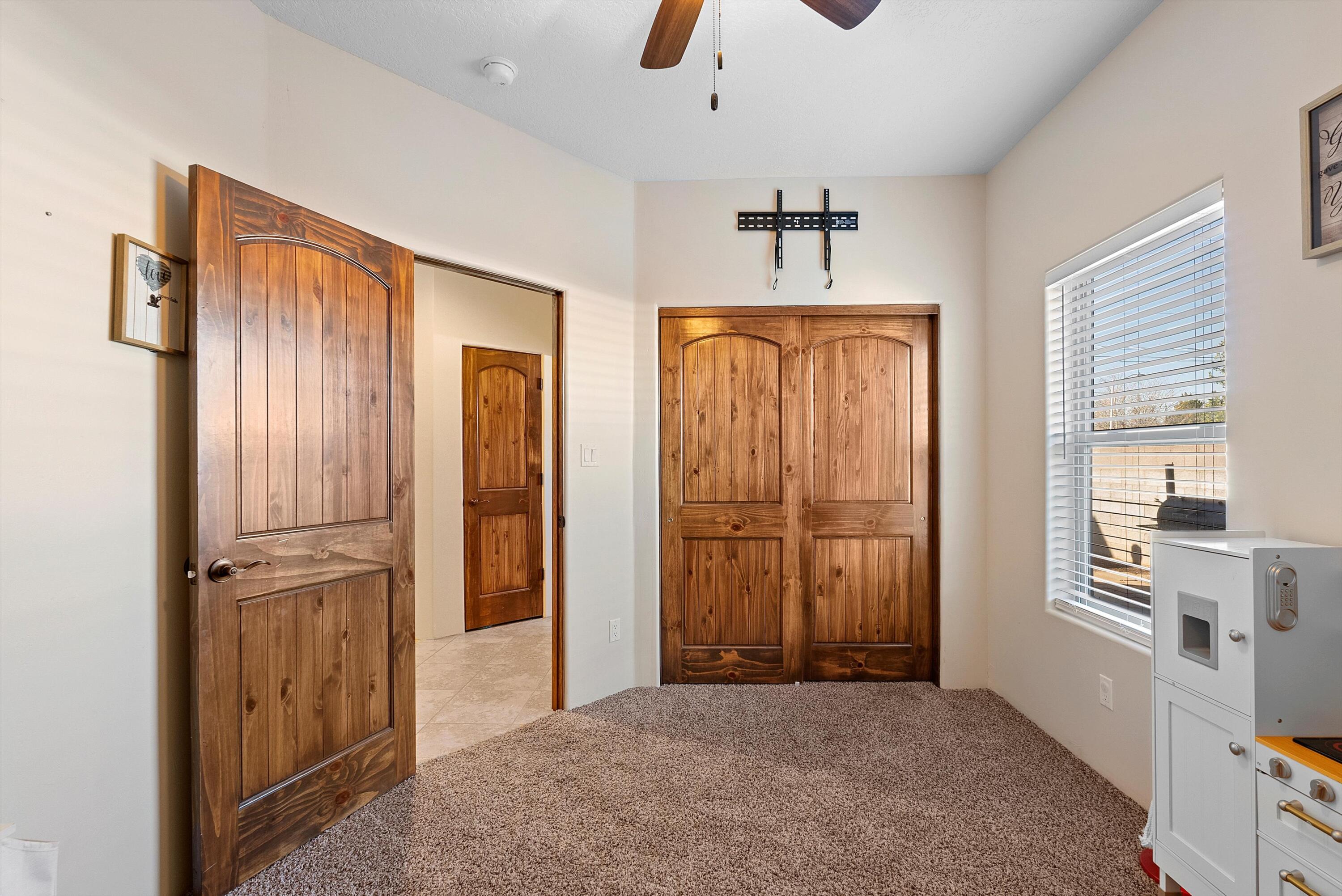 321 CORONADO Lane NE