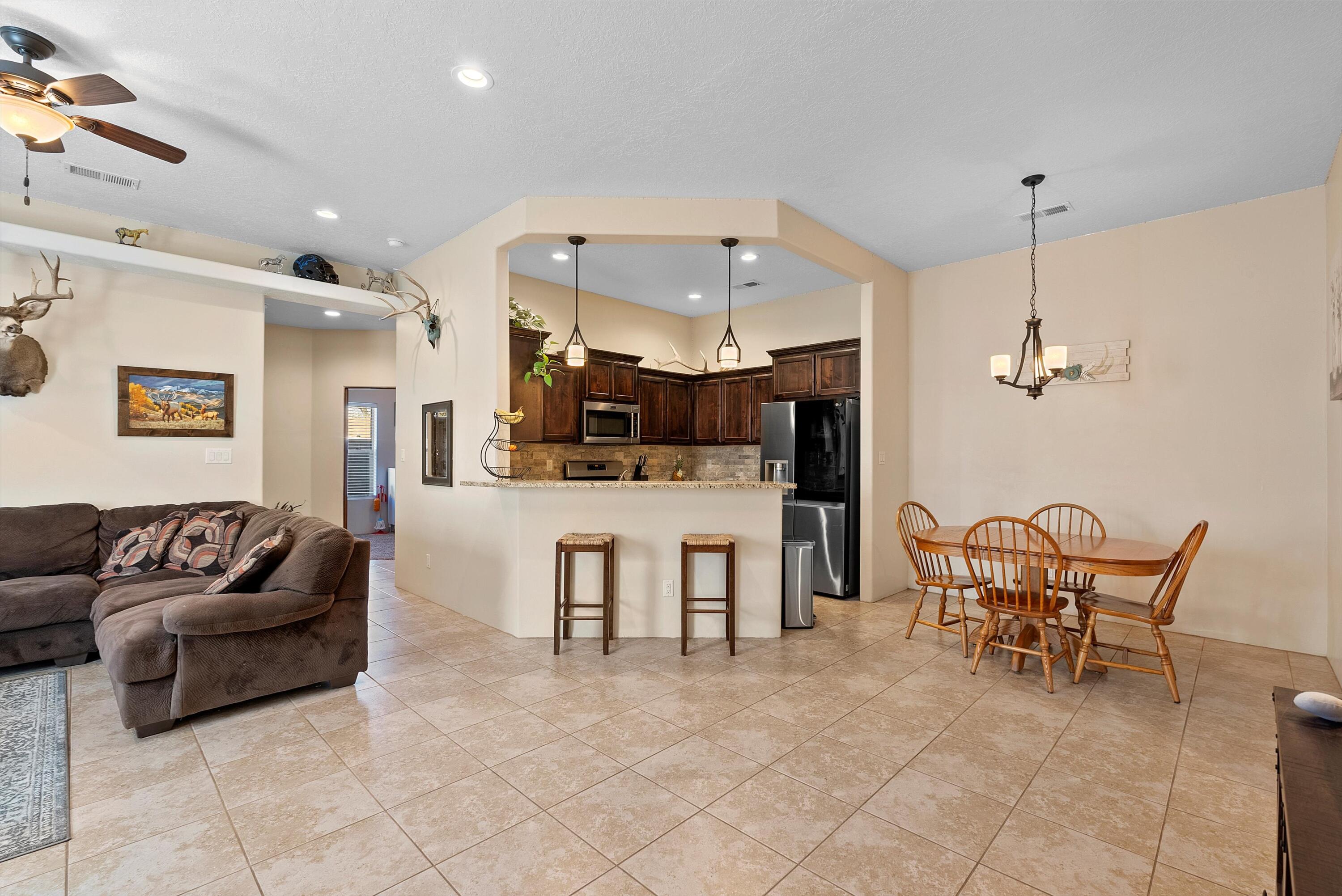 321 CORONADO Lane NE