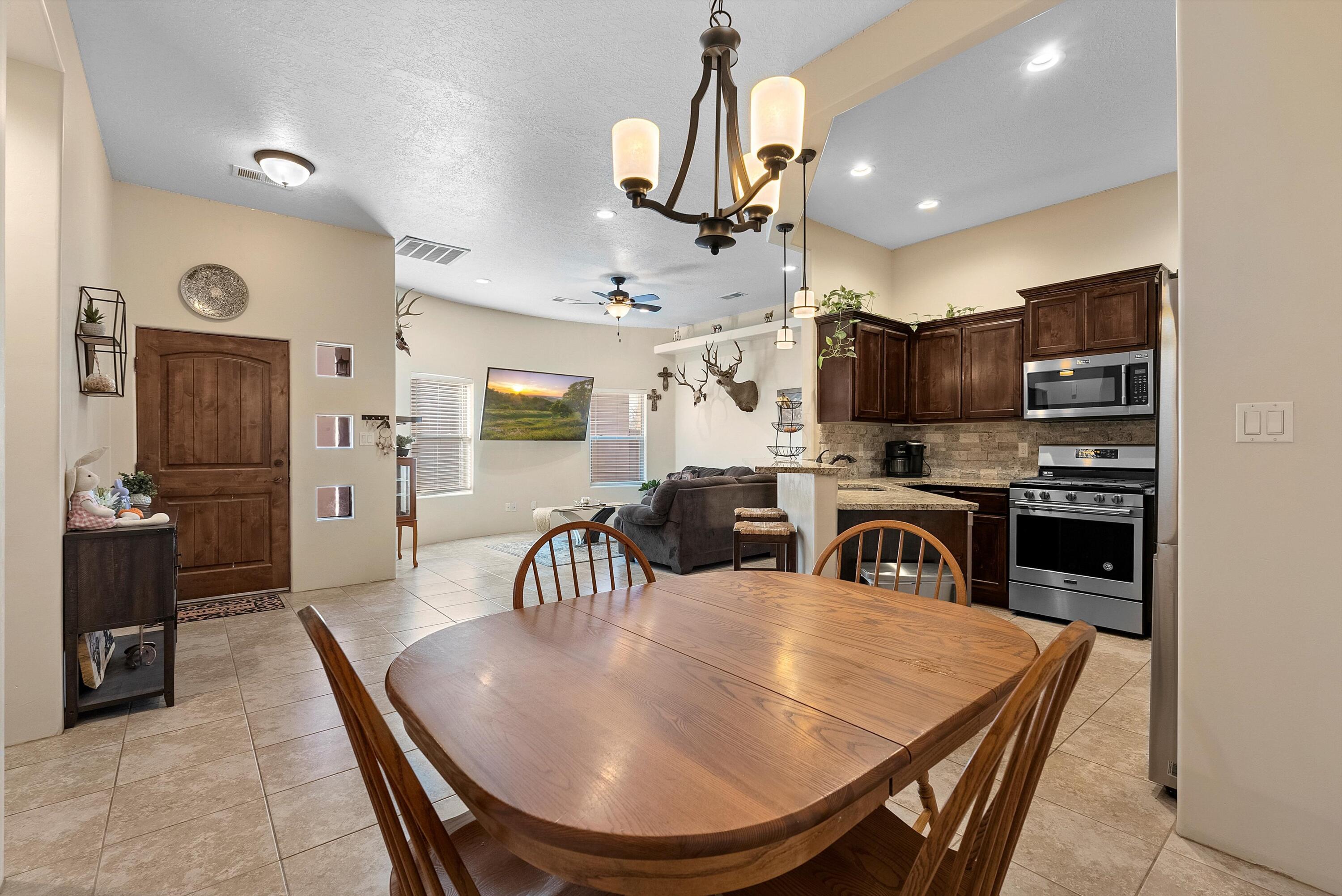 321 CORONADO Lane NE