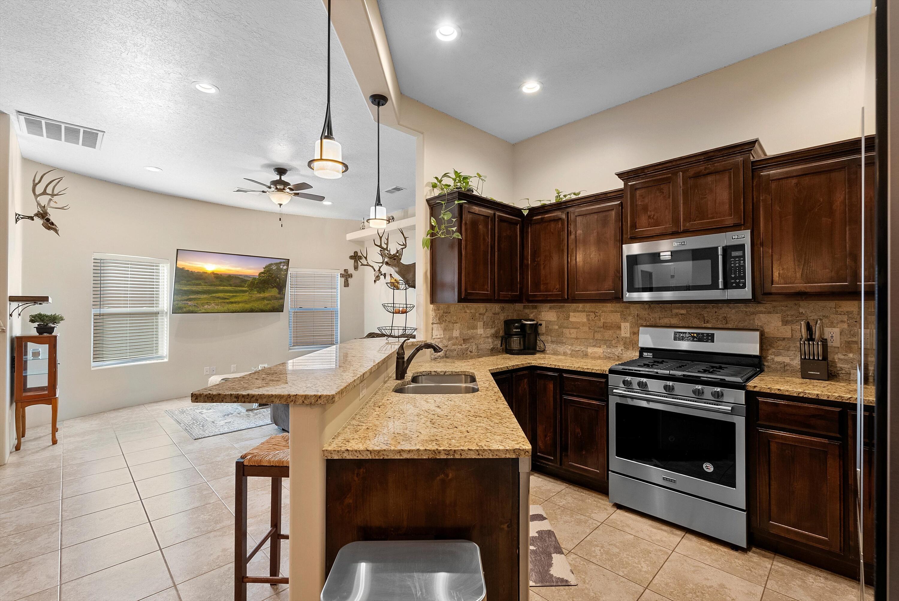 321 CORONADO Lane NE