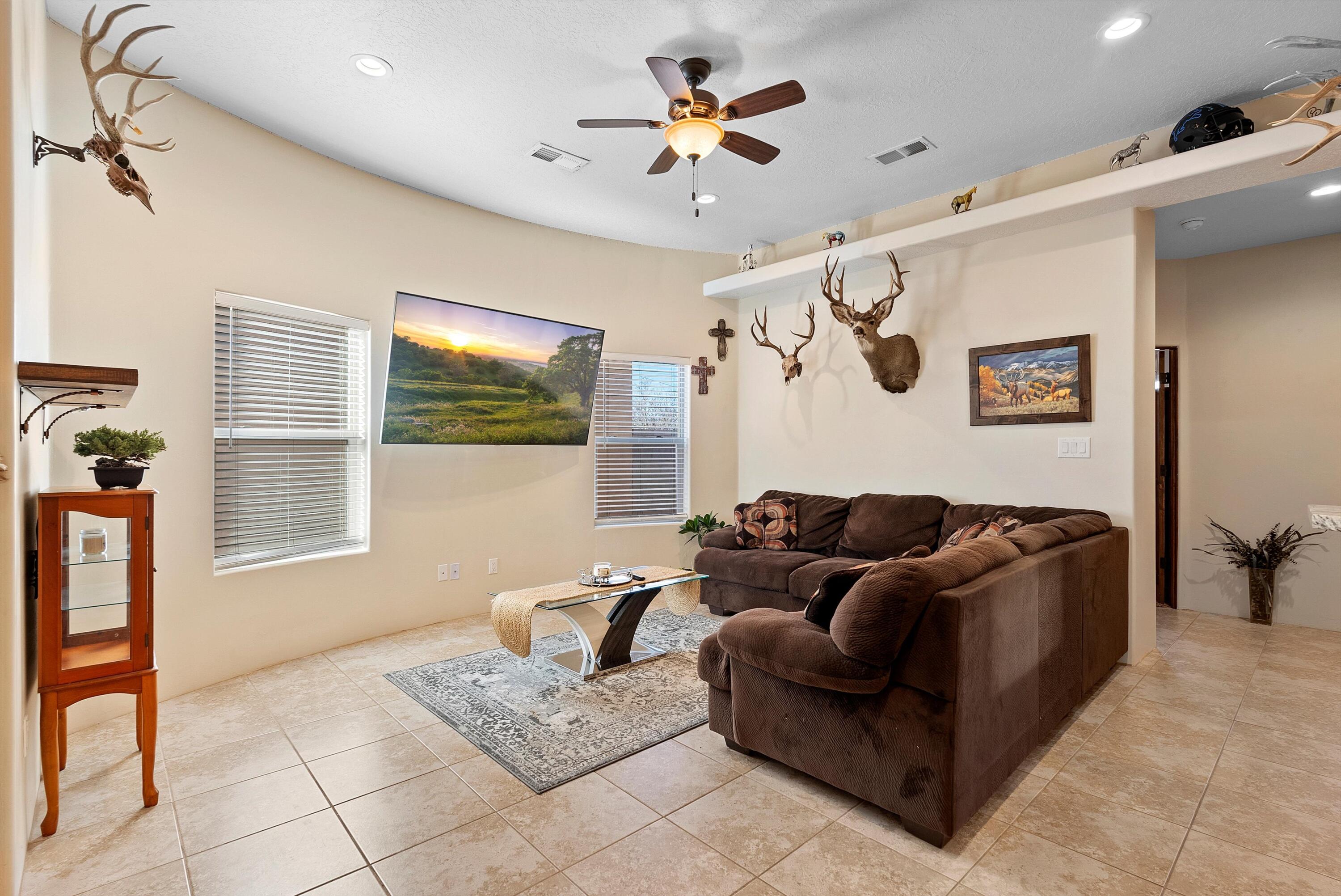 321 CORONADO Lane NE