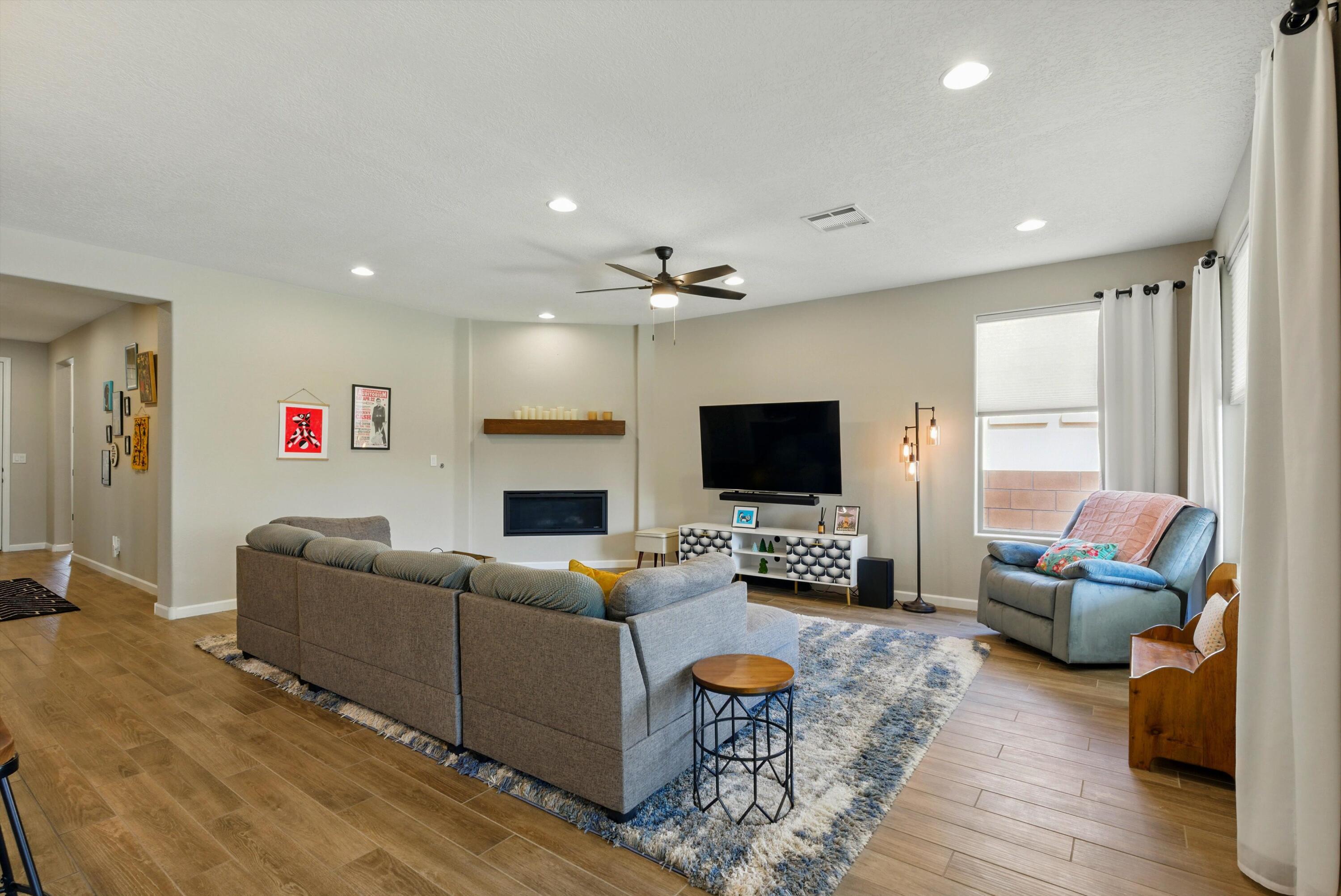 6104 MOTHERWELL Drive SE