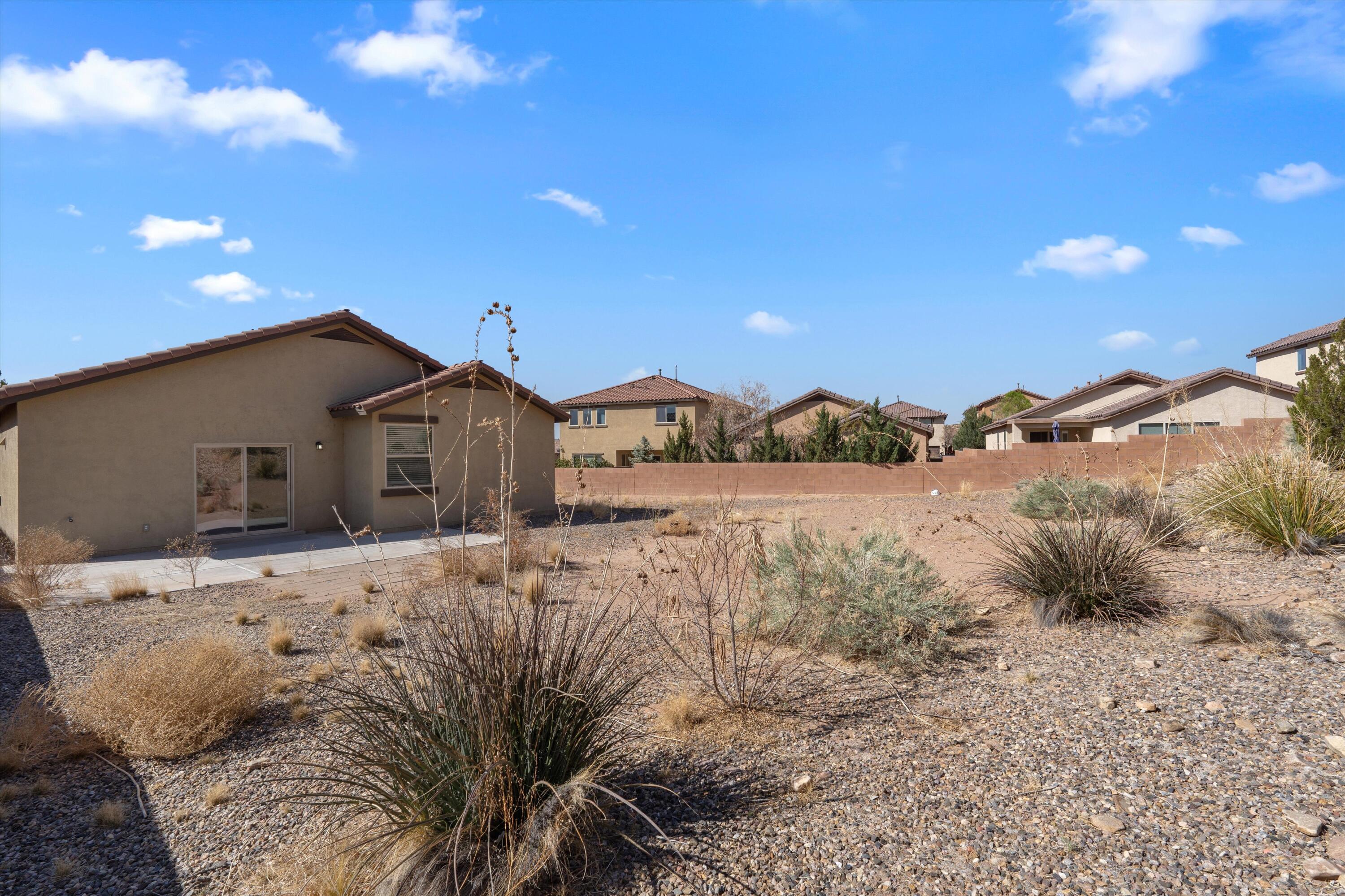 4012 LOMA ALTA Road NE