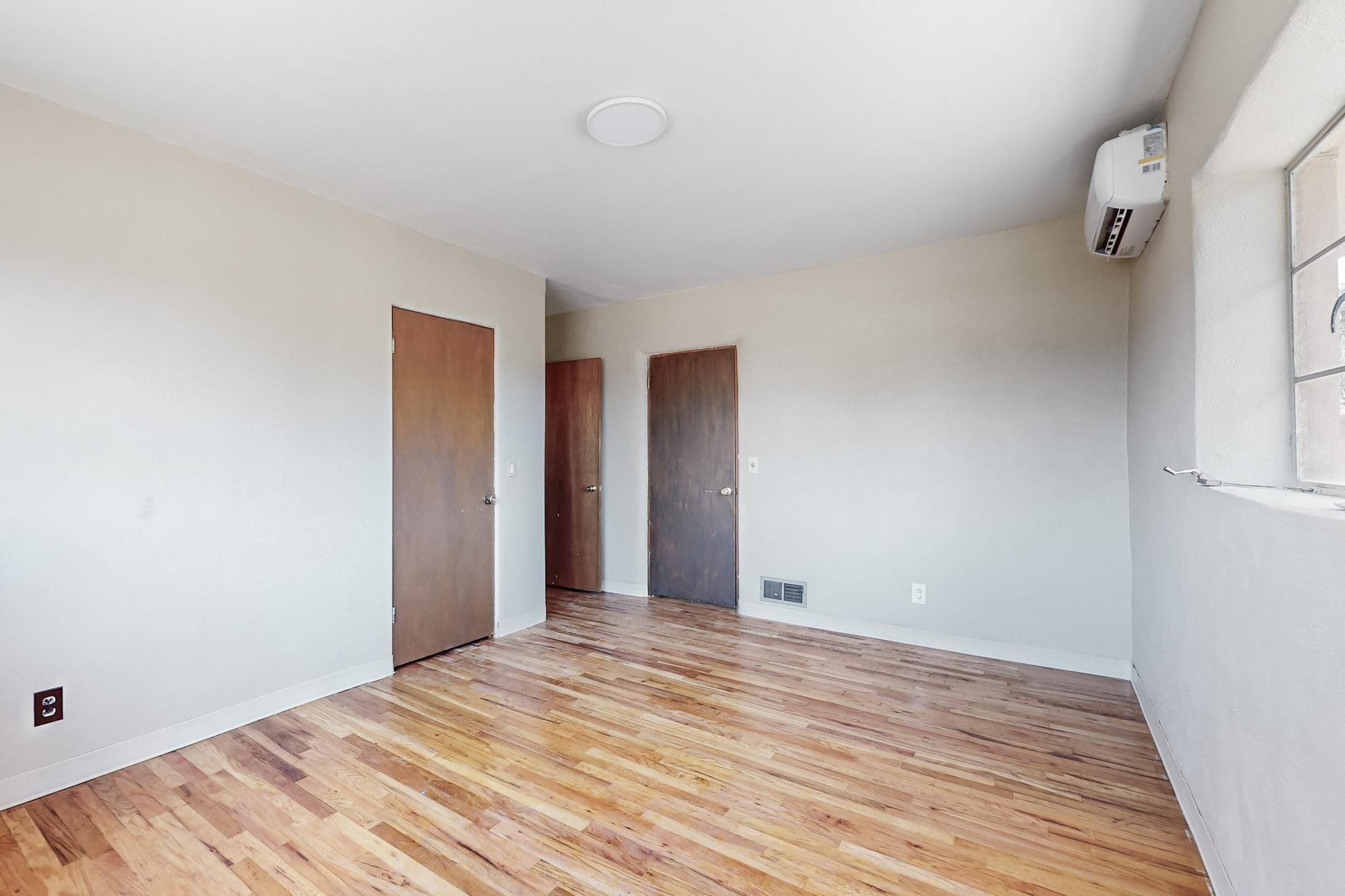 21 Bouquet Lane