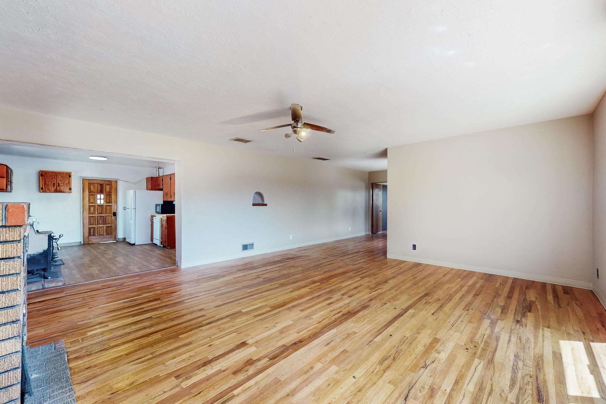 21 Bouquet Lane