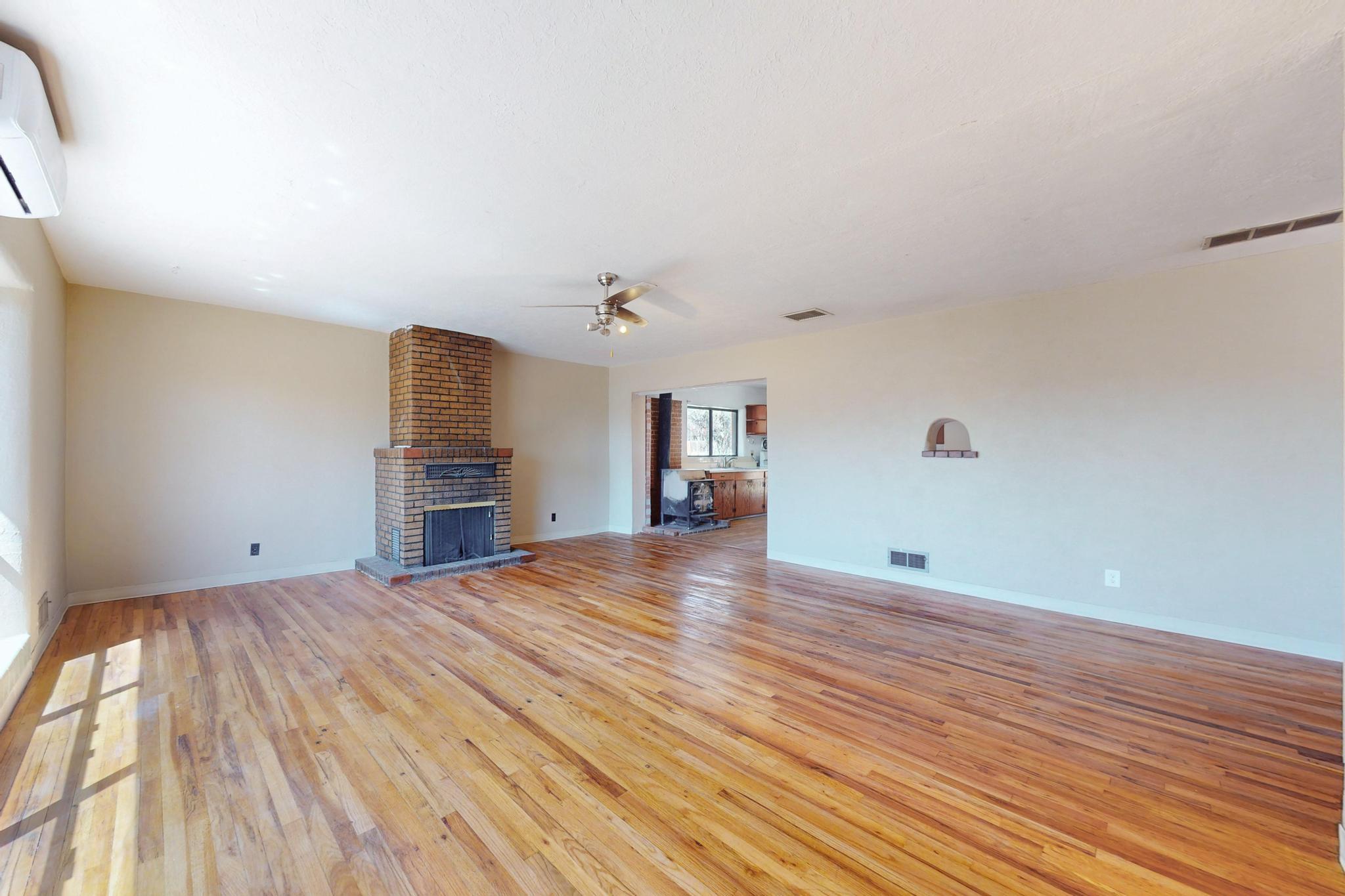 21 Bouquet Lane