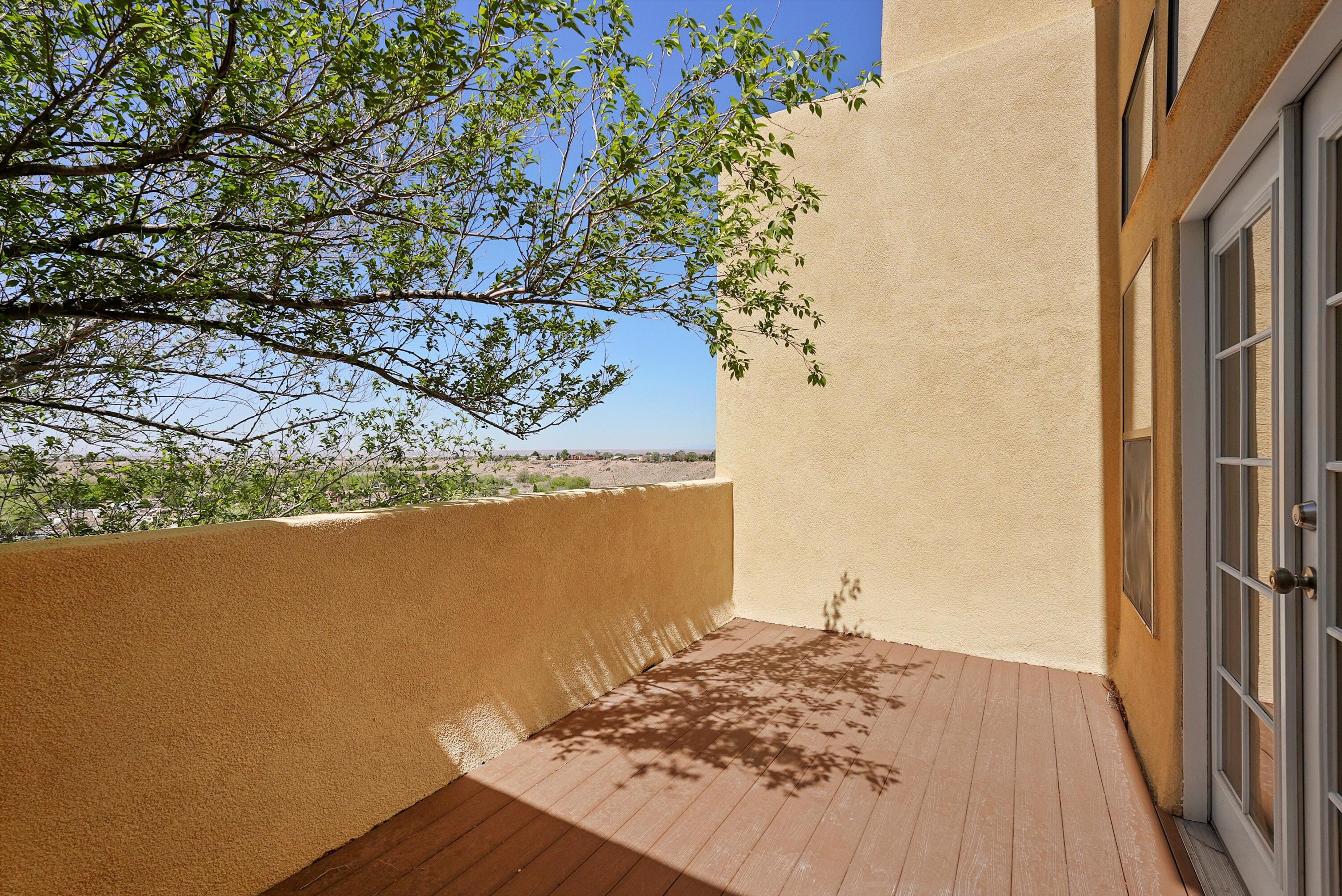 529 PINON CREEK Road SE