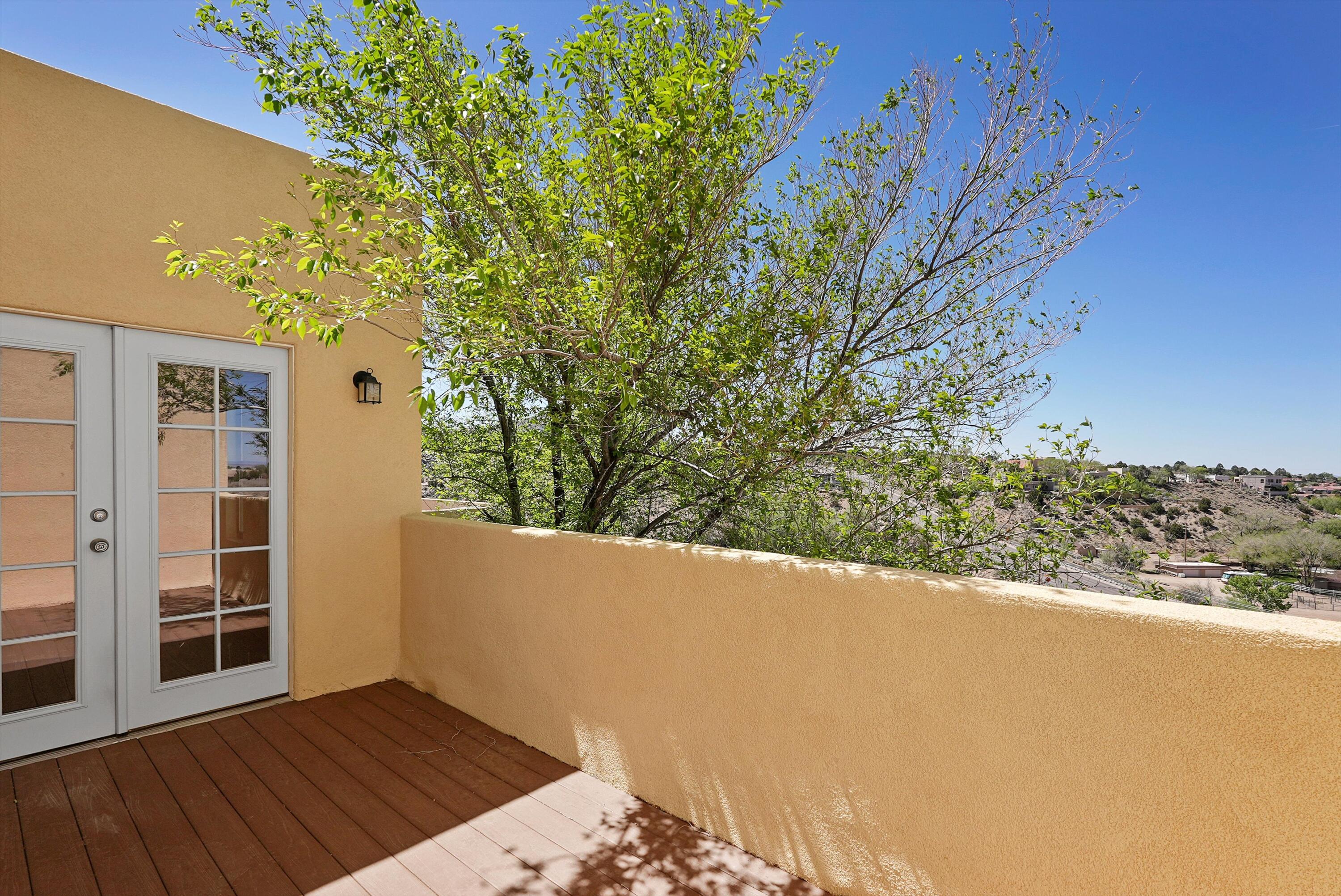 529 PINON CREEK Road SE