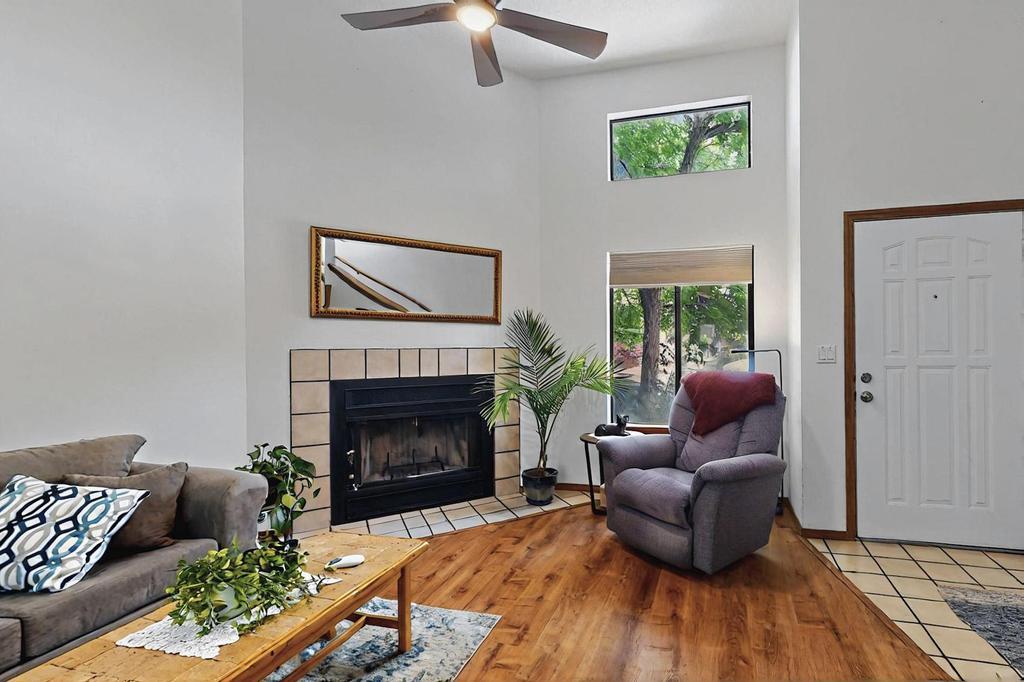 2805 MIRTO Street NE