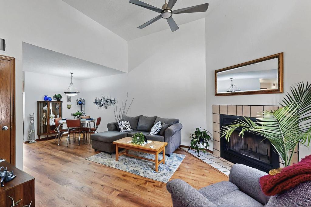 2805 MIRTO Street NE