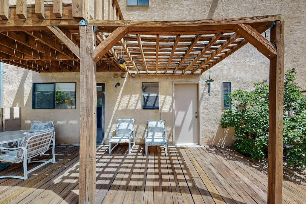 2805 MIRTO Street NE