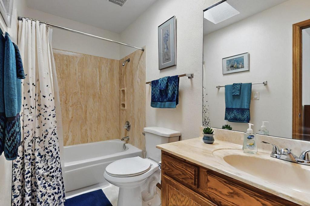 2805 MIRTO Street NE