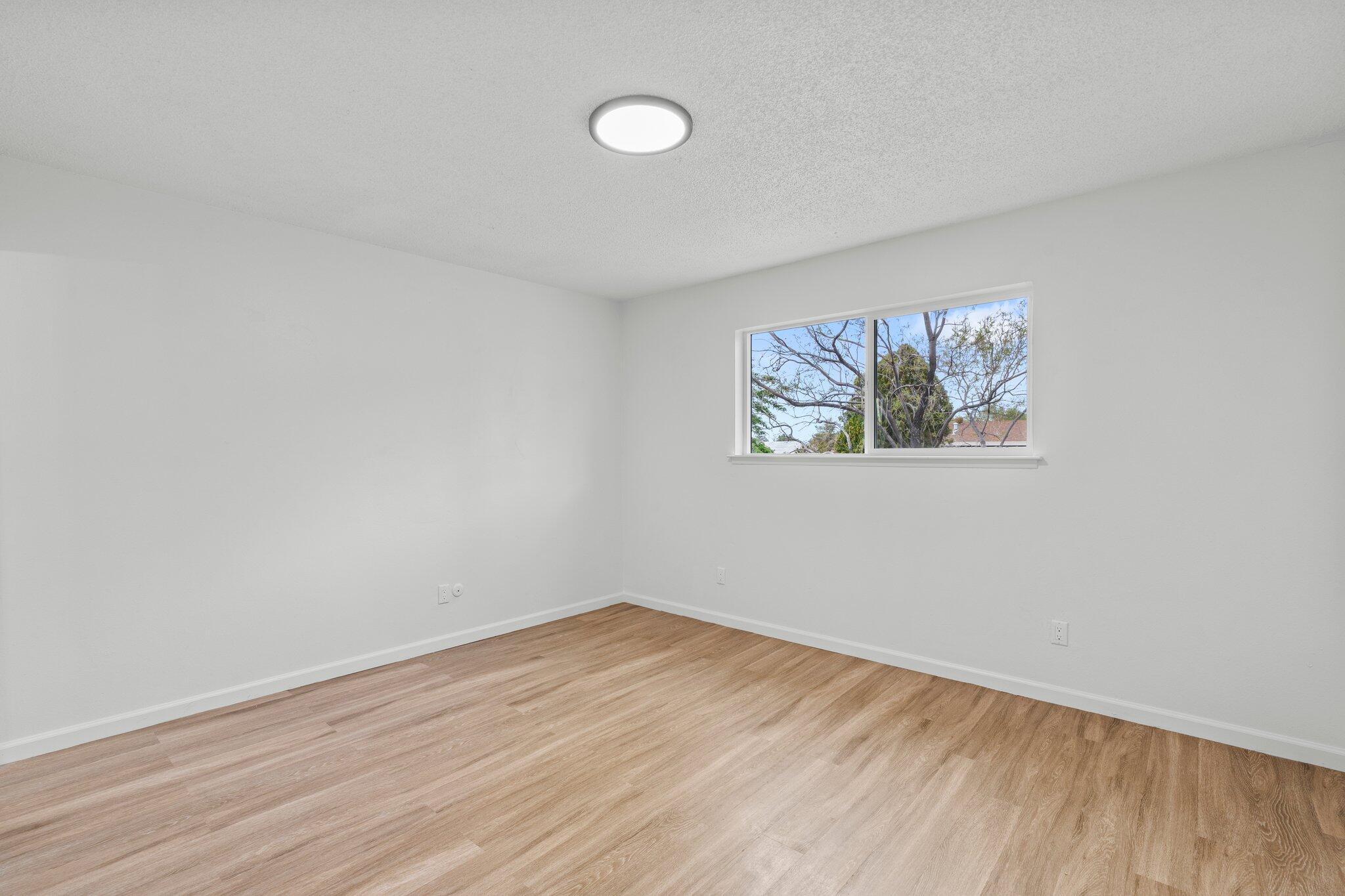 14209 MEL SMITH Road NE