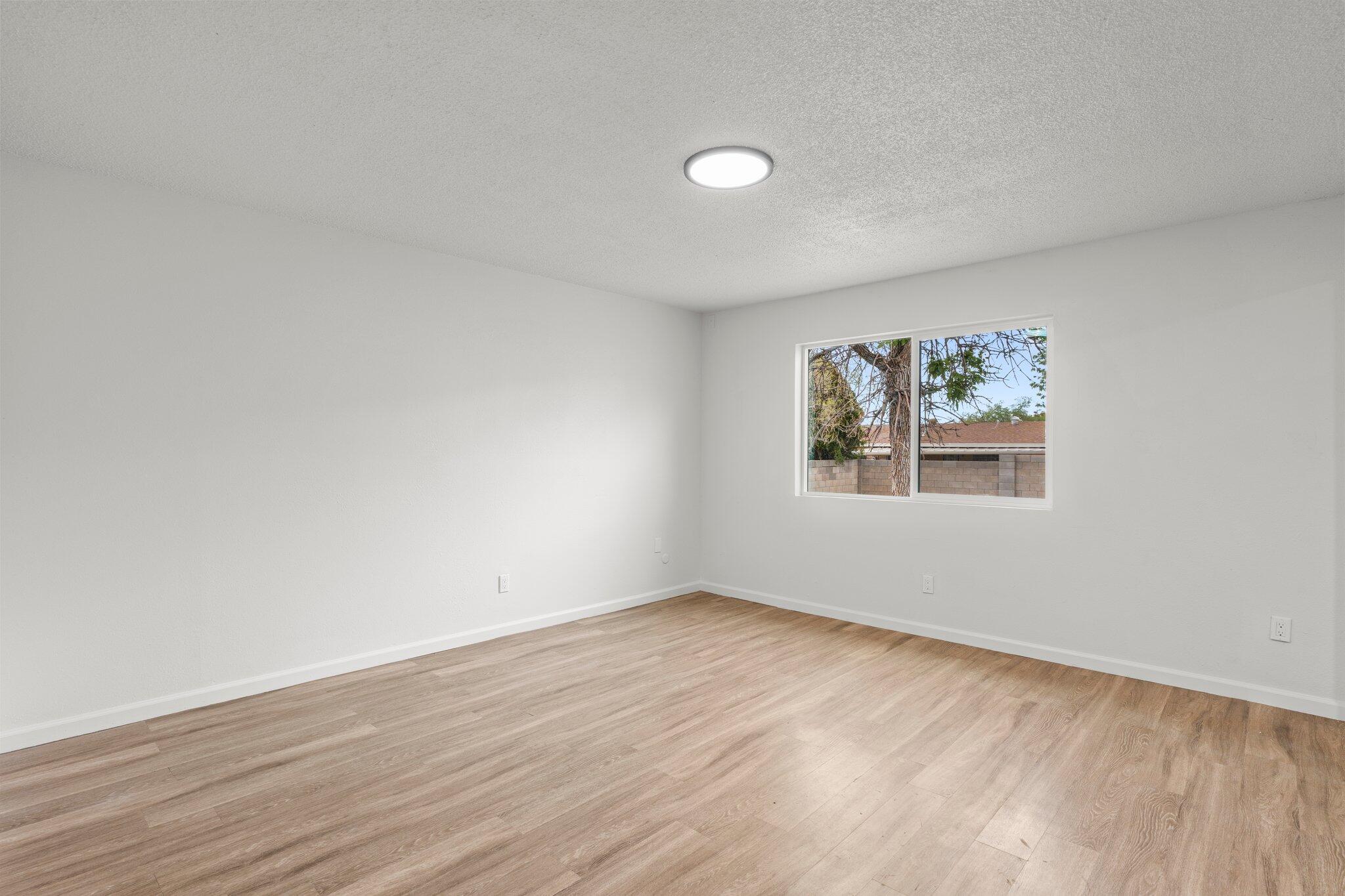 14209 MEL SMITH Road NE