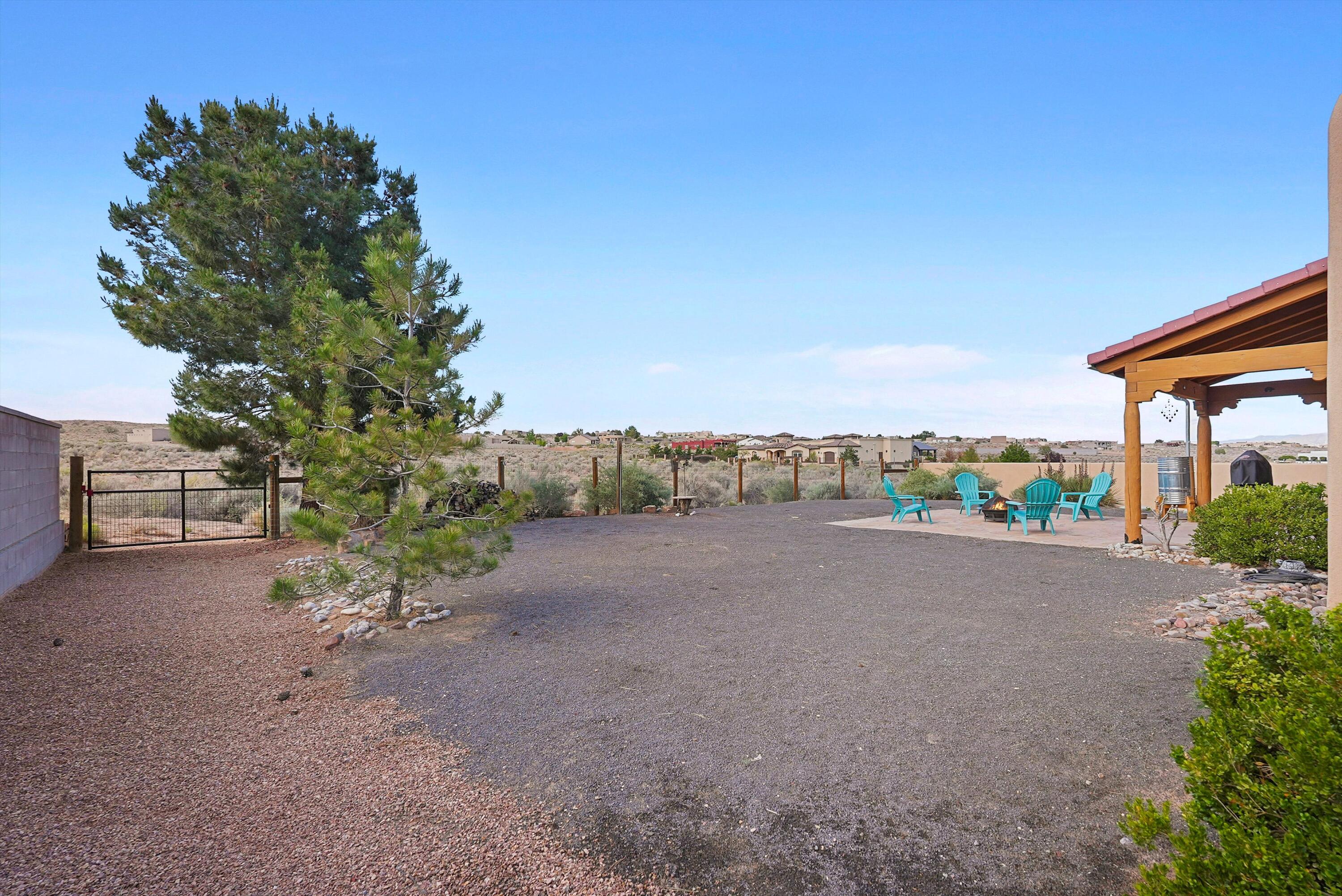 6119 LA PAZ Road NE