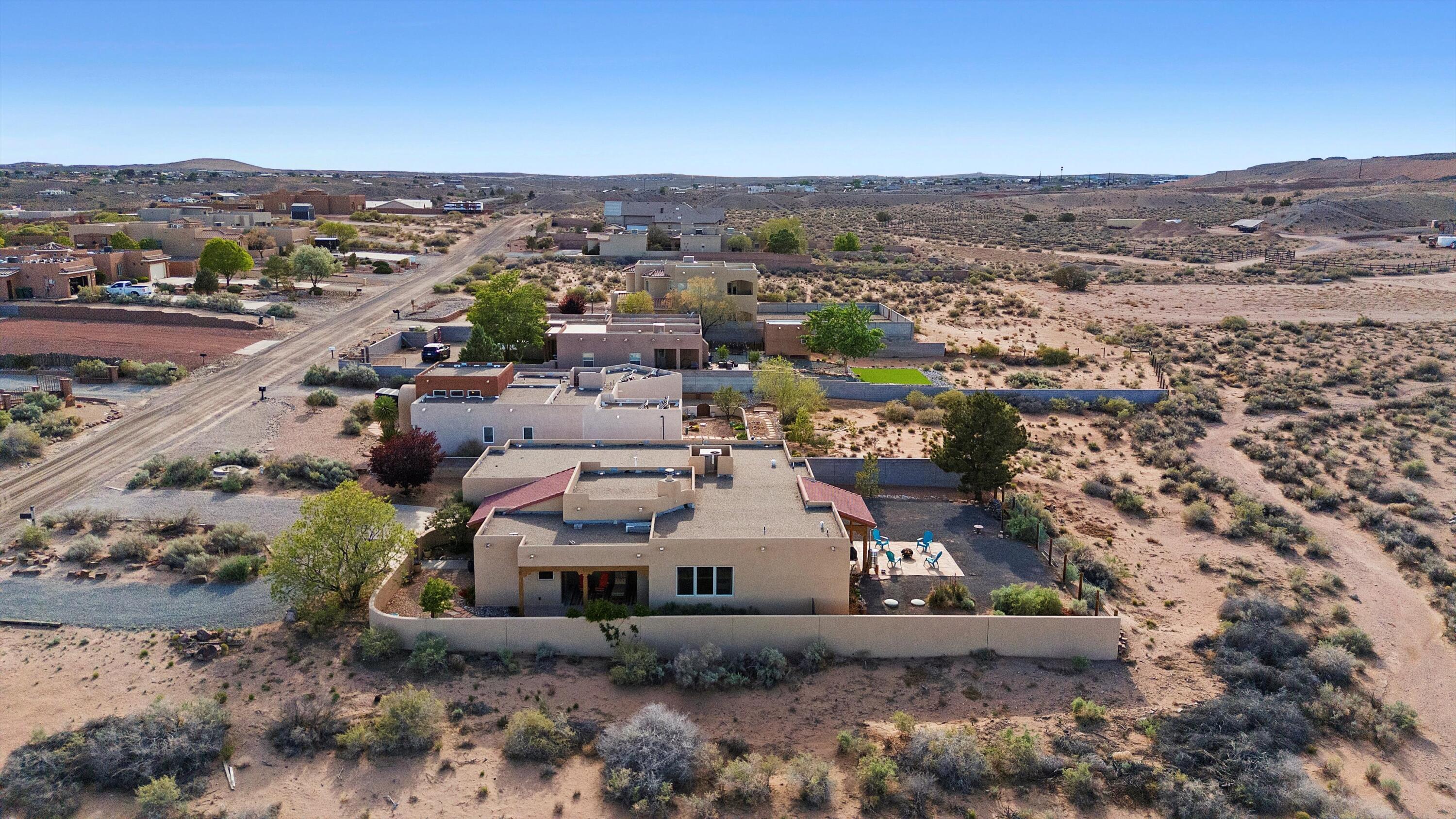 6119 LA PAZ Road NE