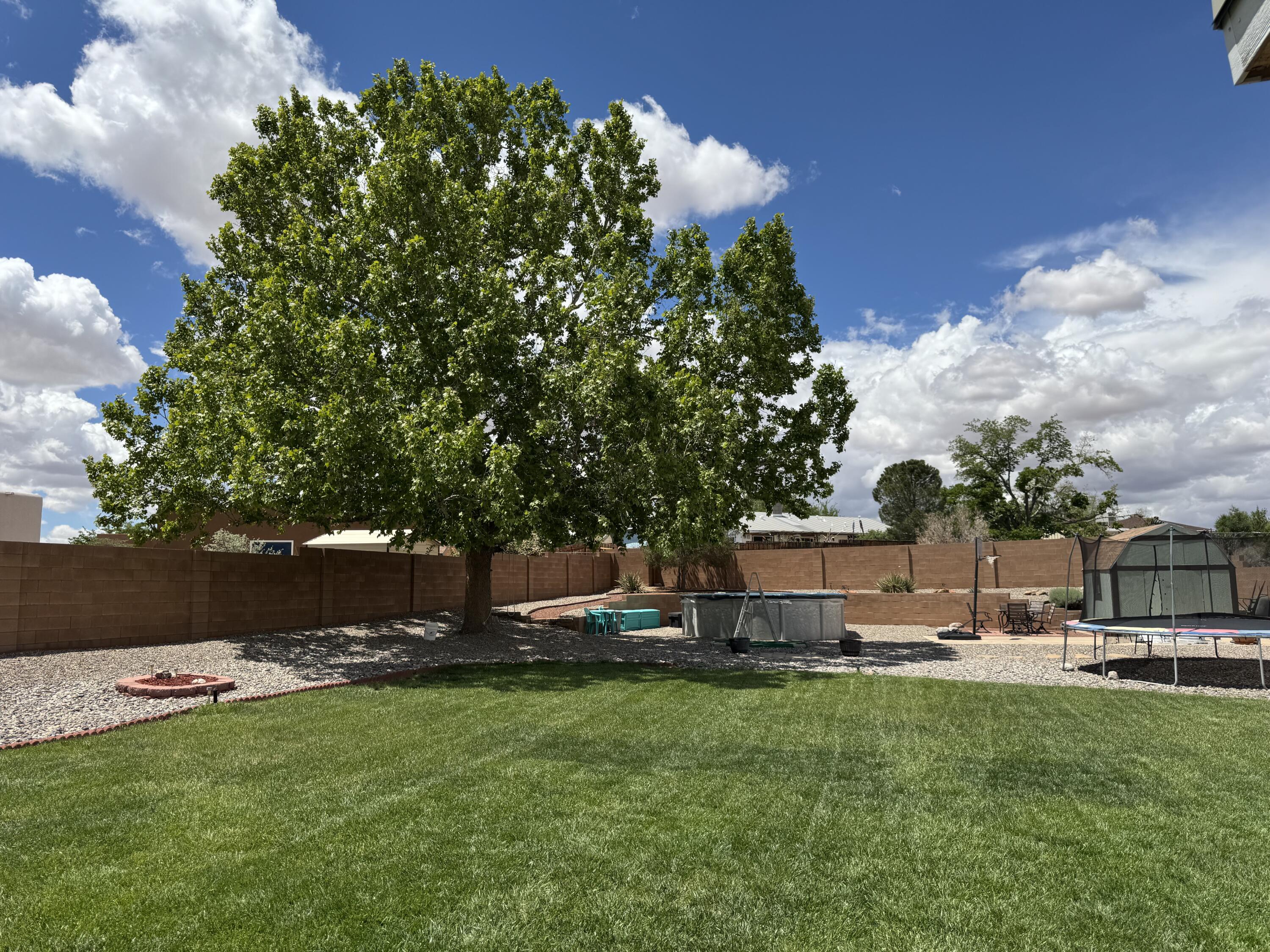 815 VILLA VERDE Drive SE