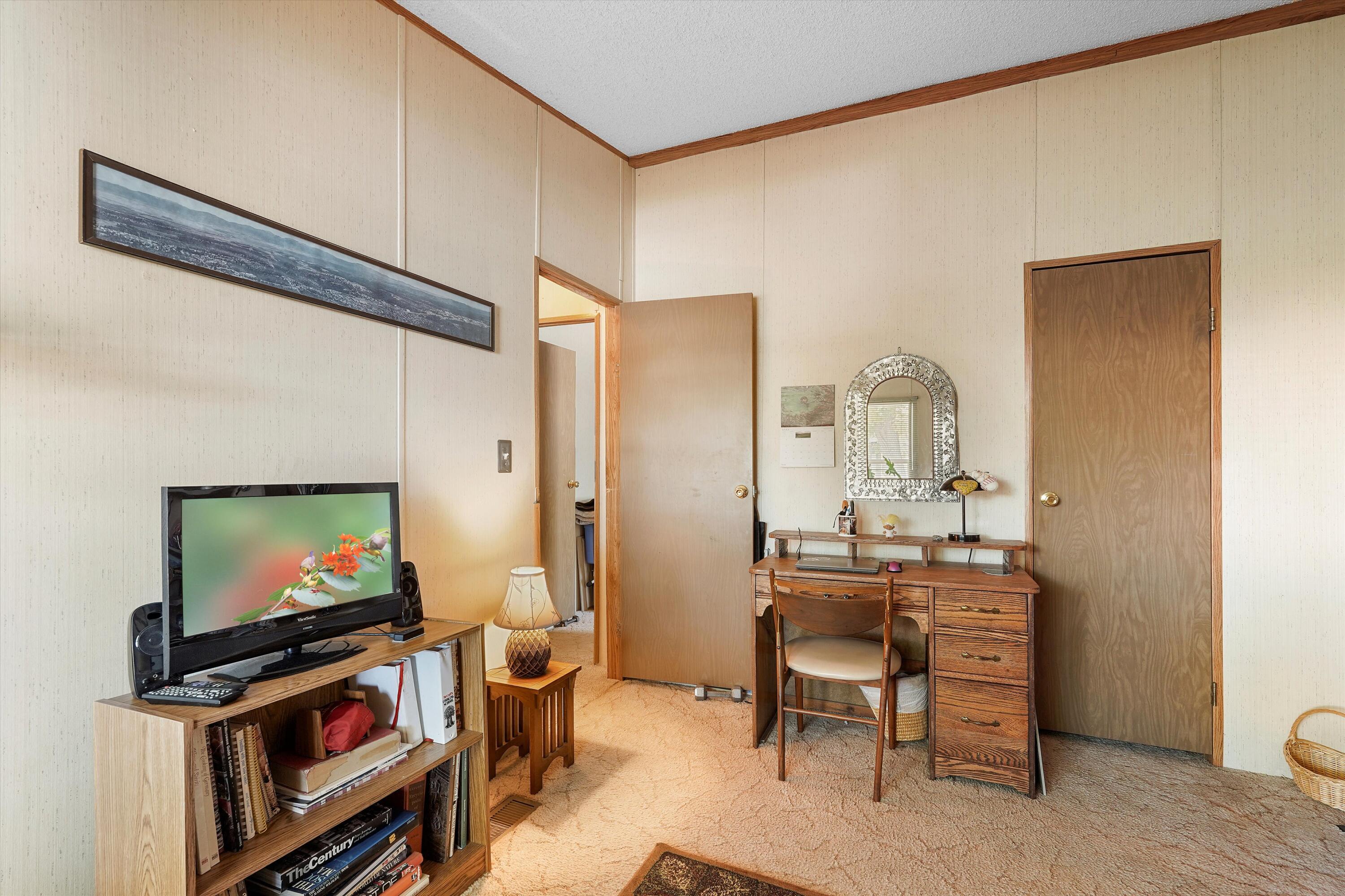 945 SAN ILDEFONSO Road 32