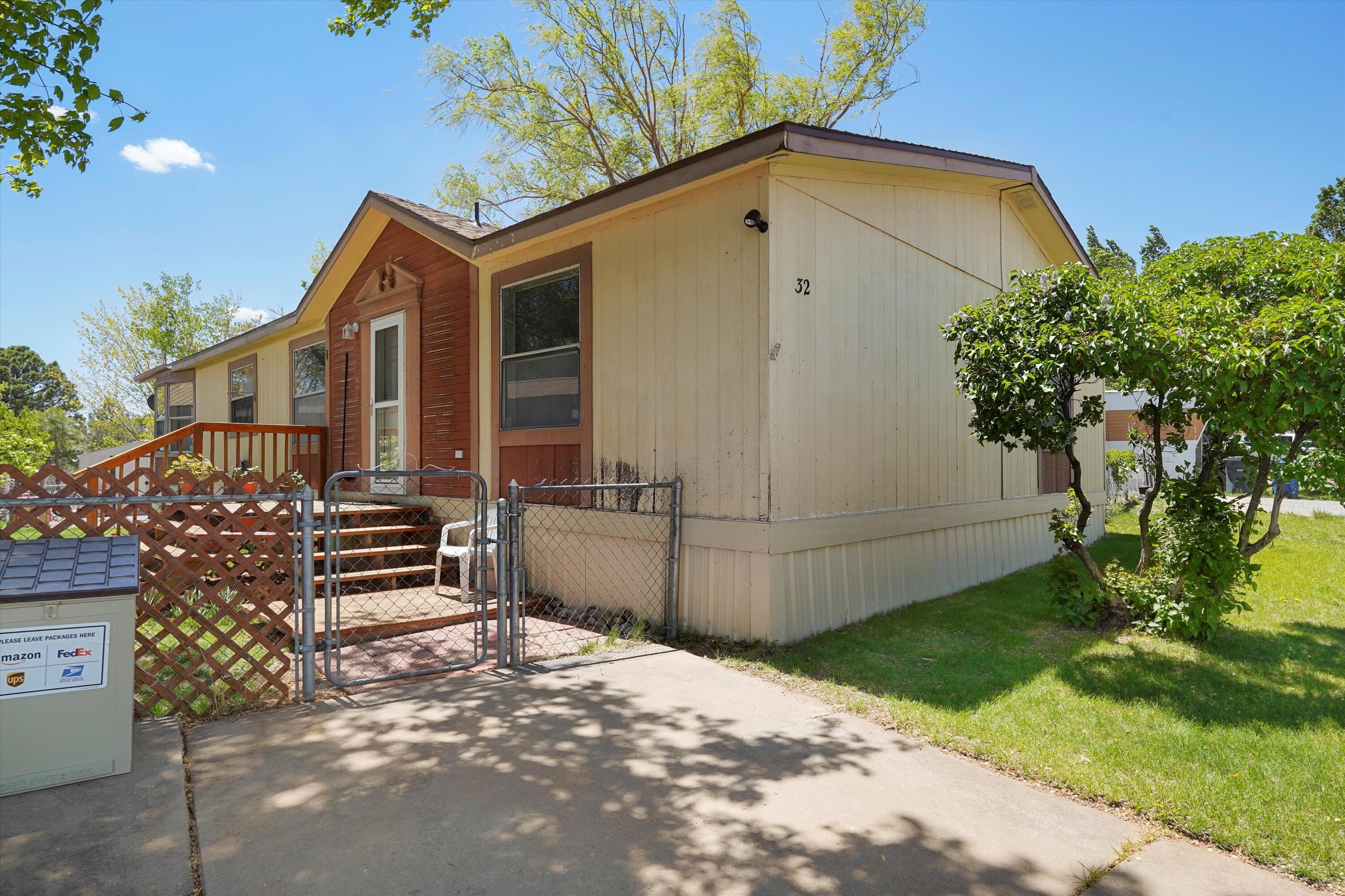 945 SAN ILDEFONSO Road 32