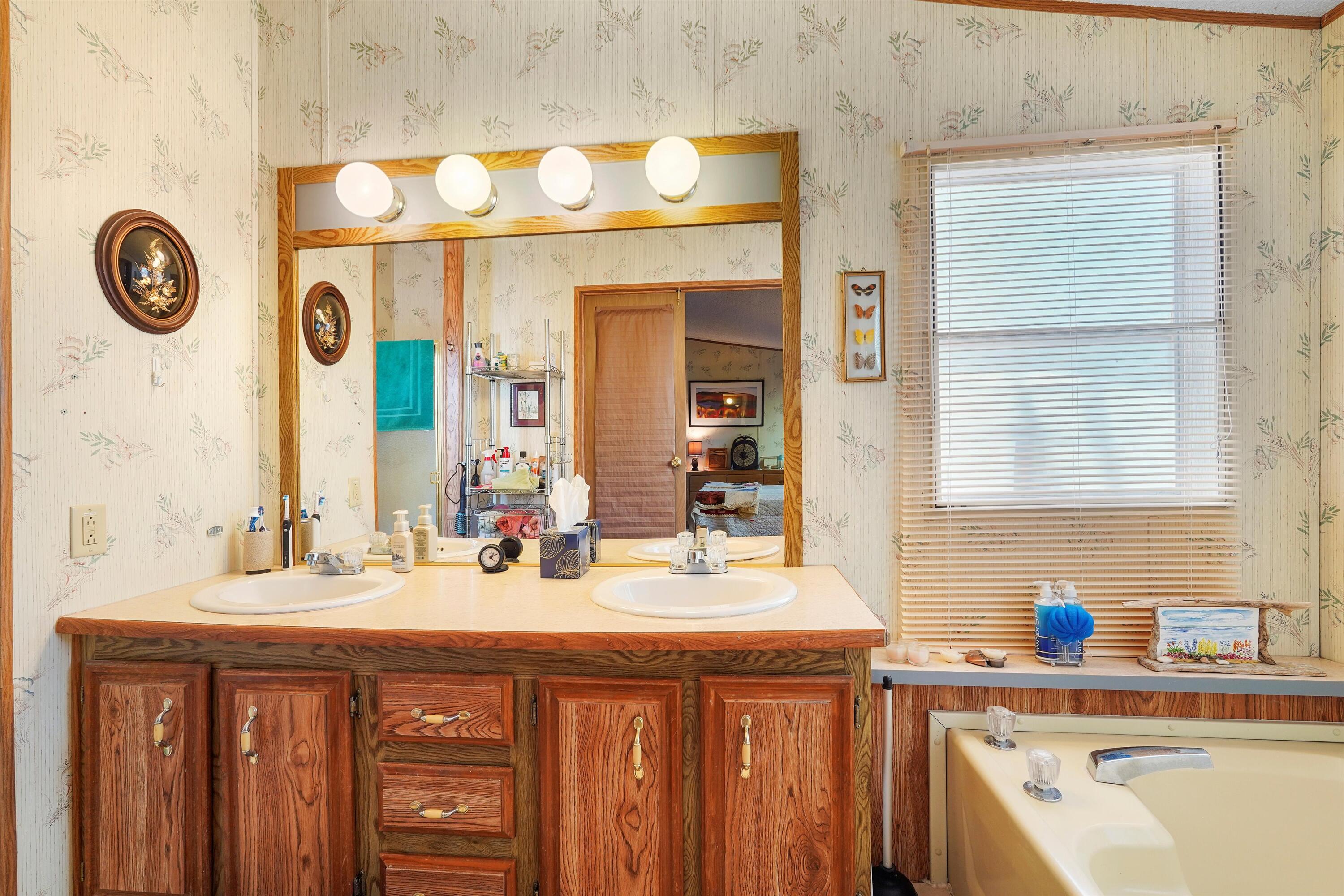 945 SAN ILDEFONSO Road 32