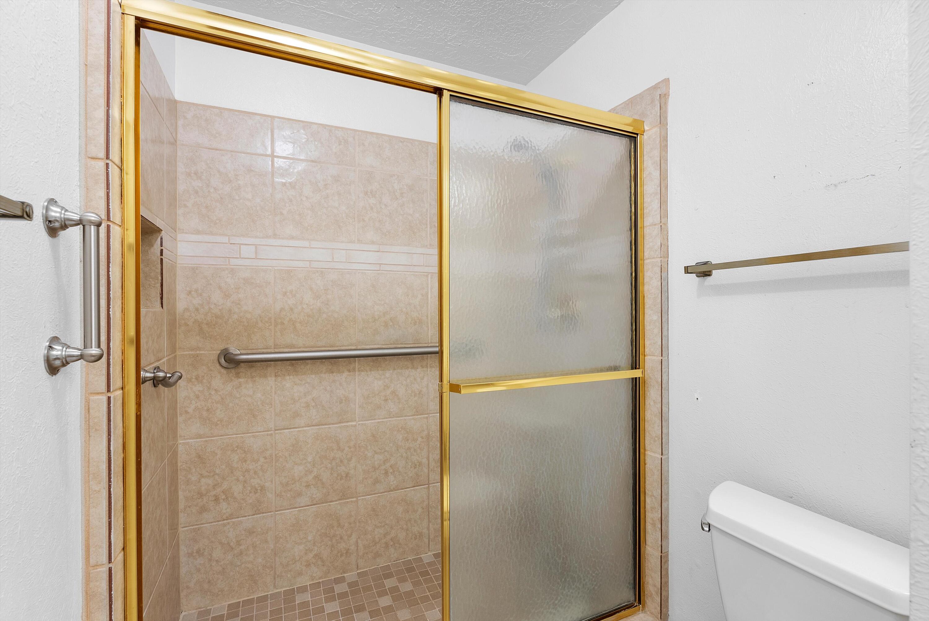 9416 AVENIDA DE LA LUNA NE