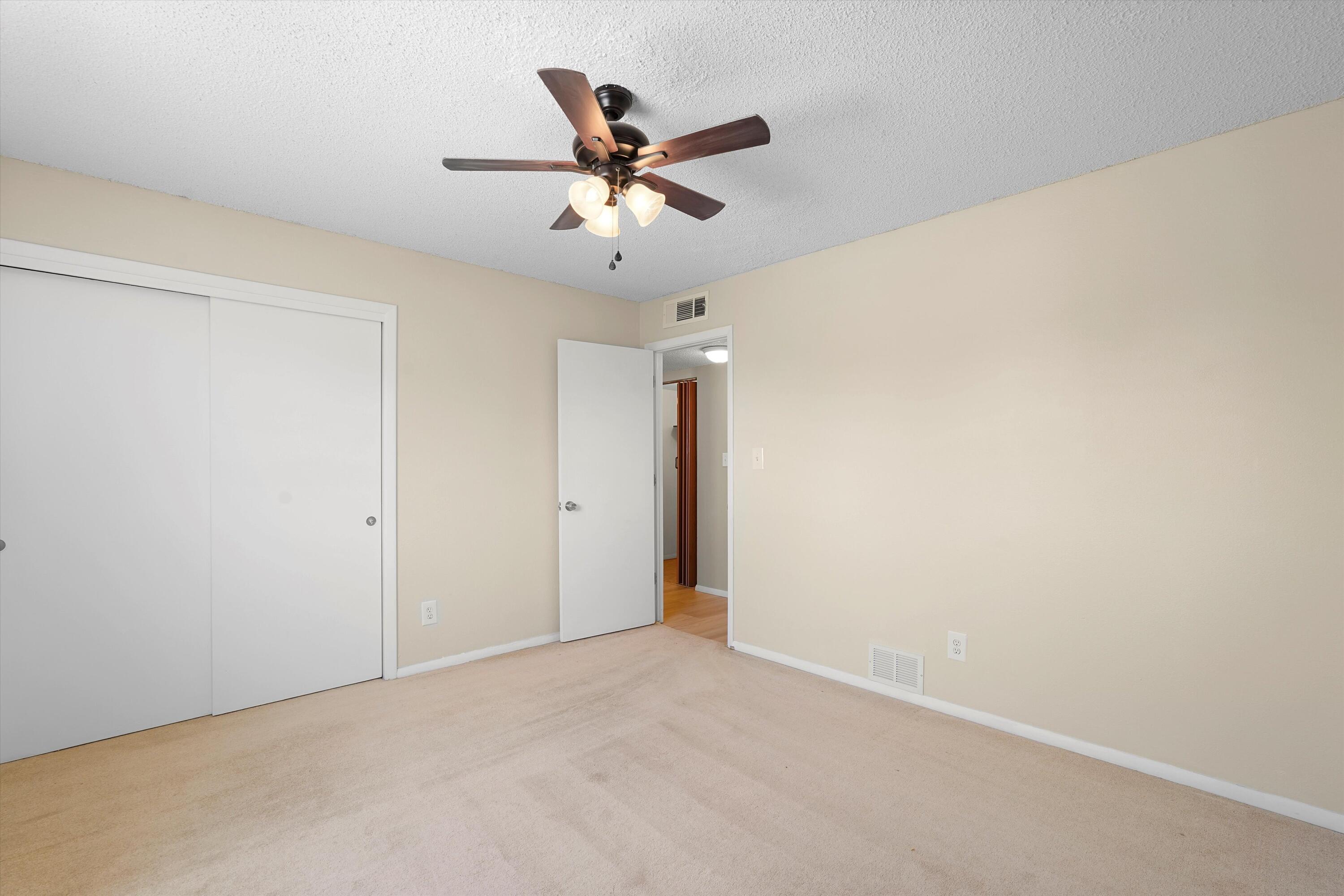 3901 LA FRENTE Court SE
