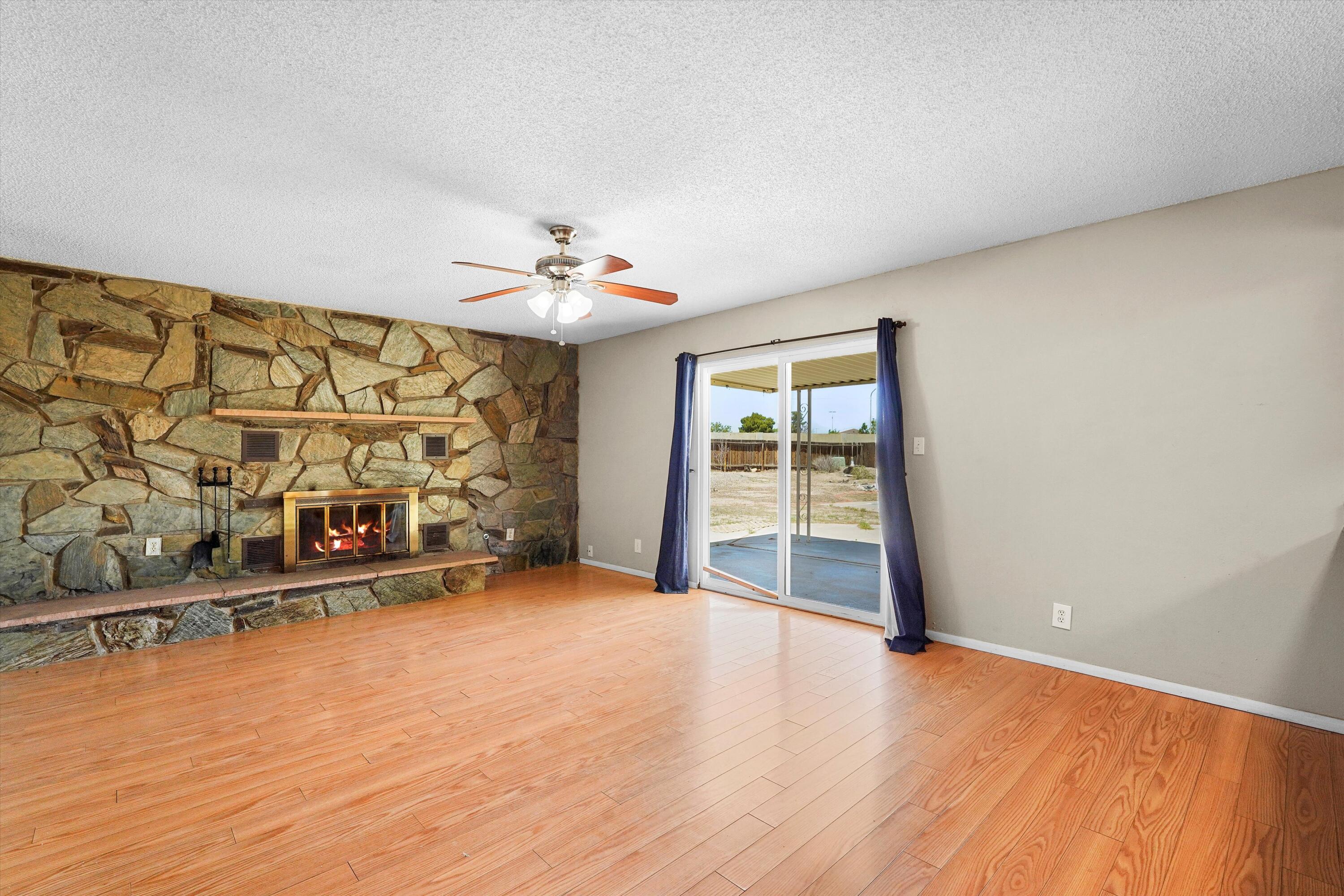 3901 LA FRENTE Court SE