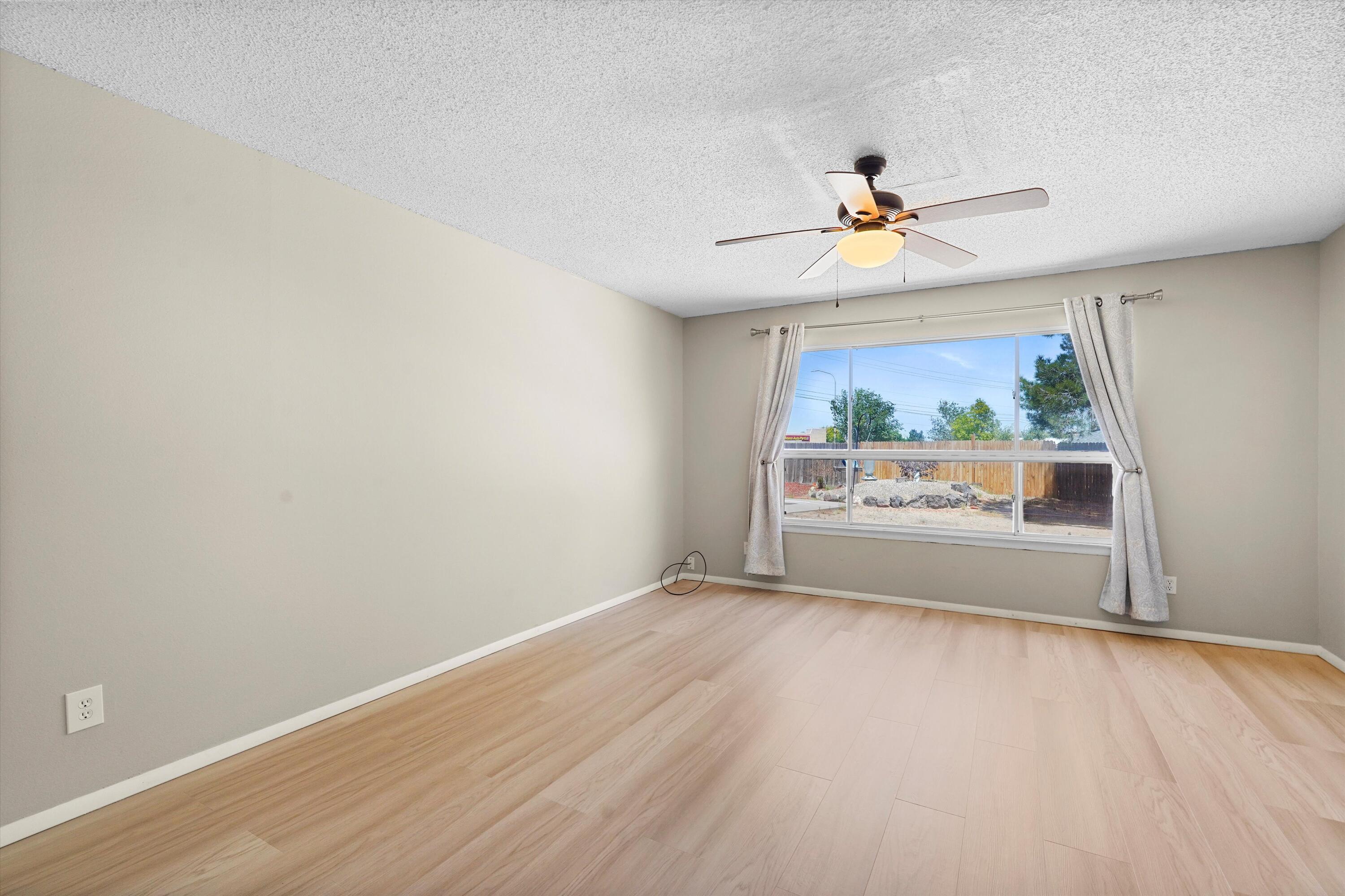 3901 LA FRENTE Court SE