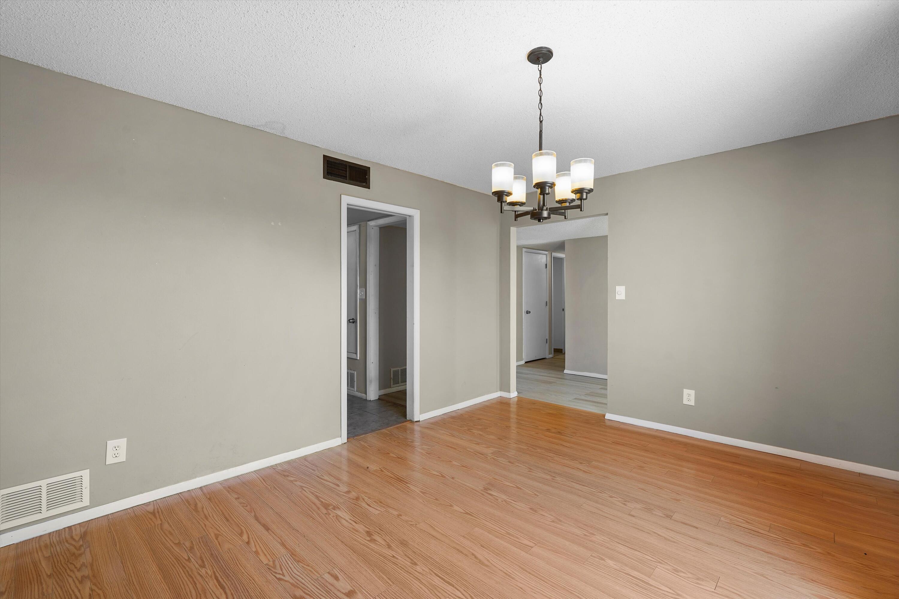 3901 LA FRENTE Court SE