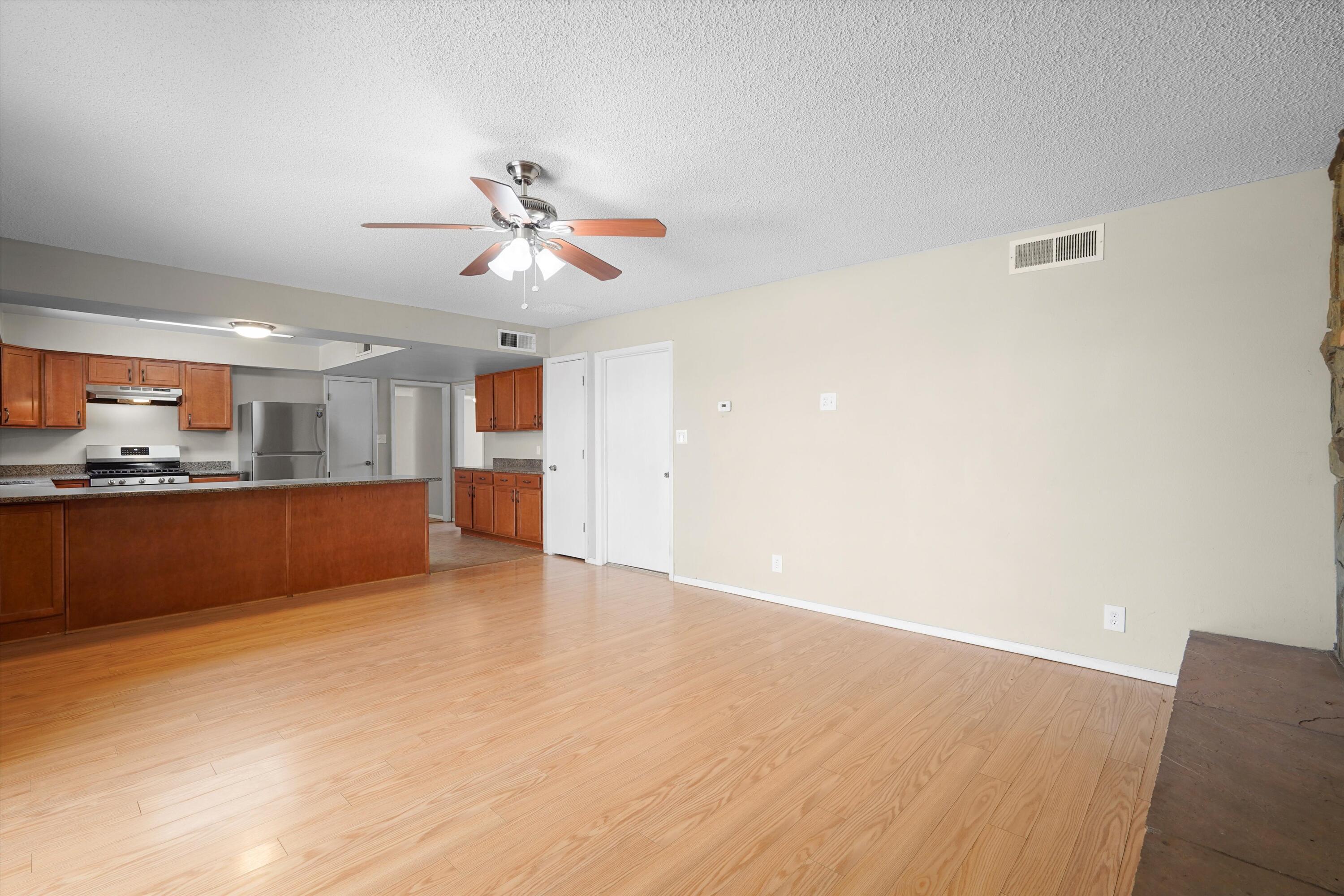 3901 LA FRENTE Court SE