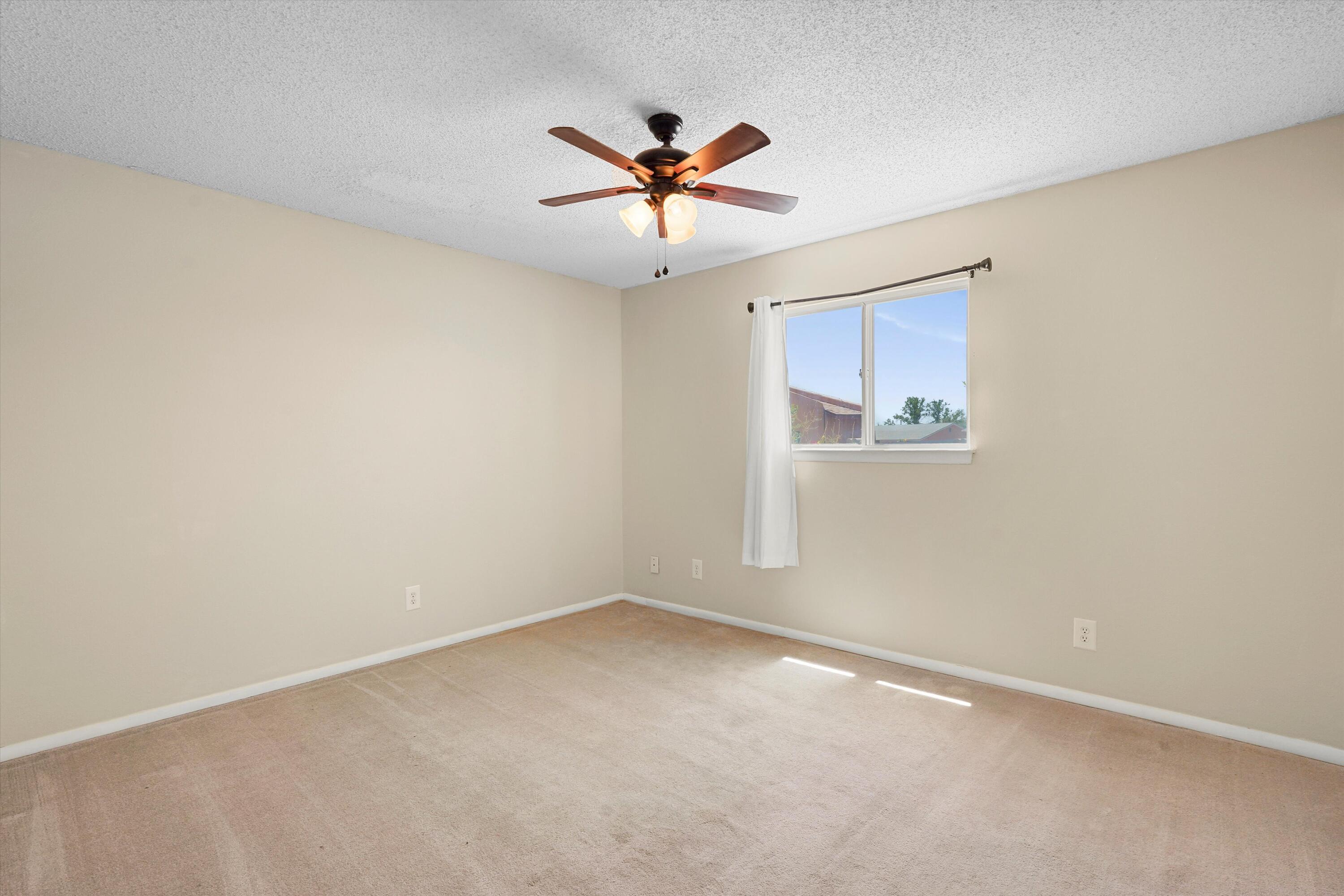 3901 LA FRENTE Court SE