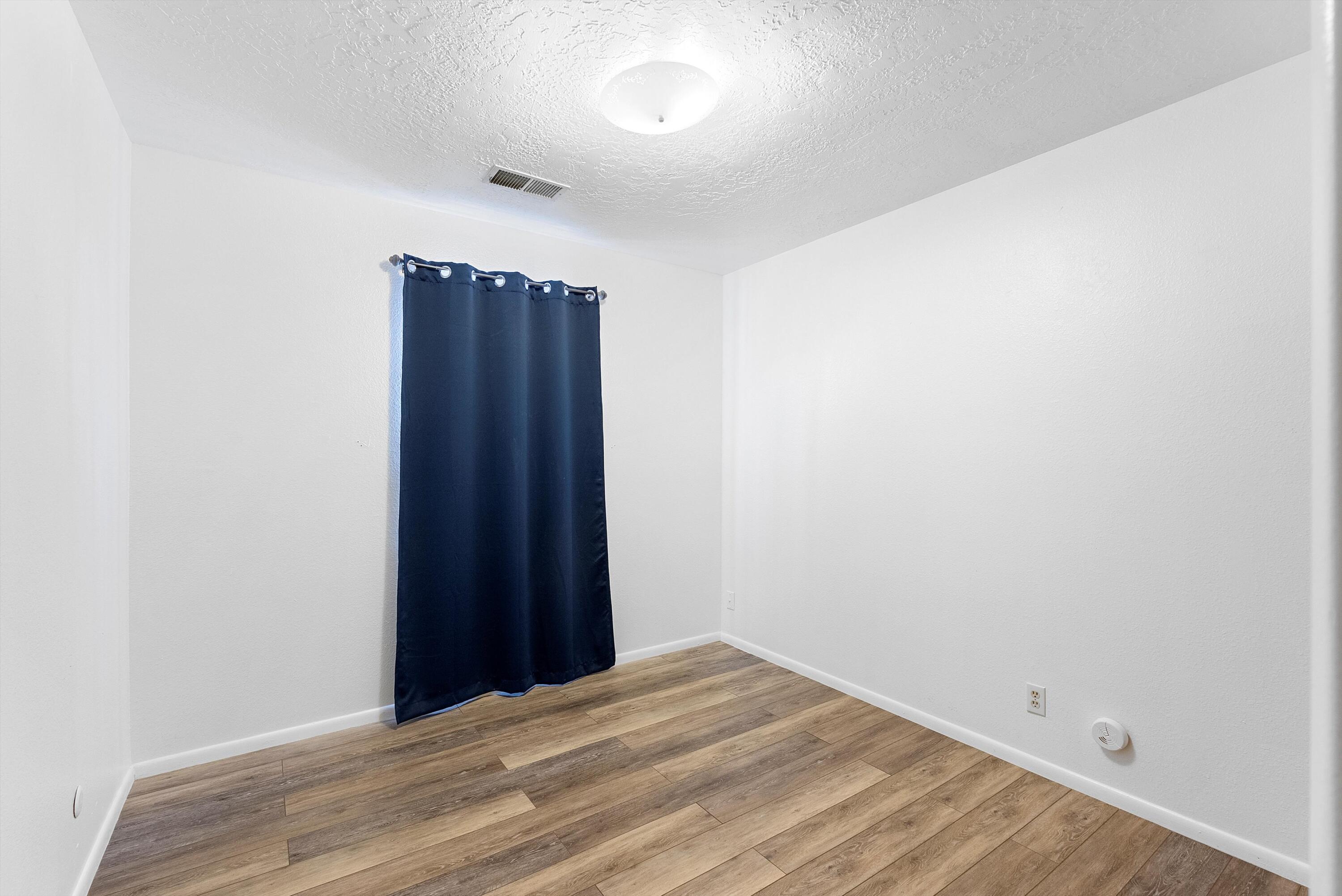 1716 ALGODONES Street NE