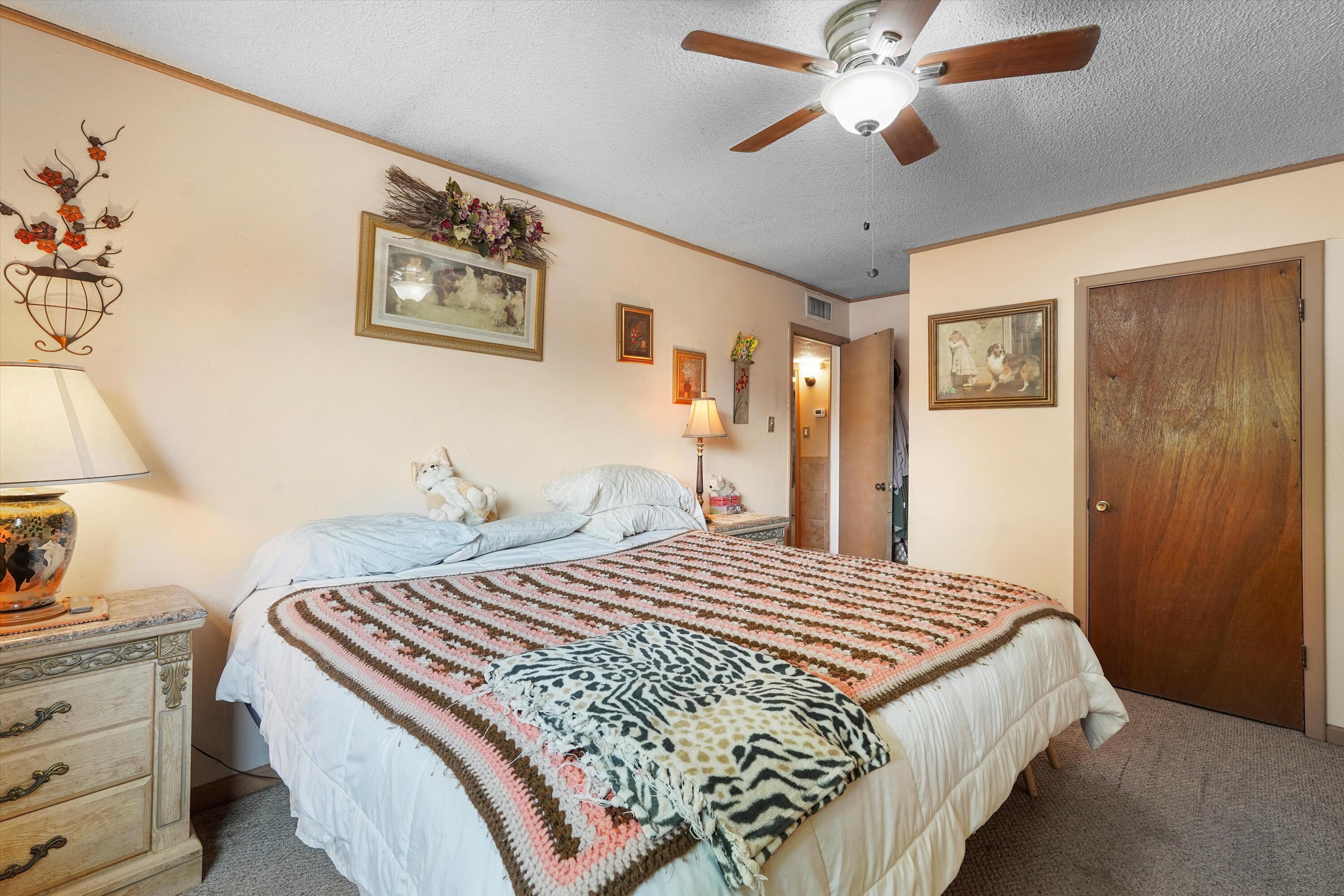 2836 LA FONDA Drive SW