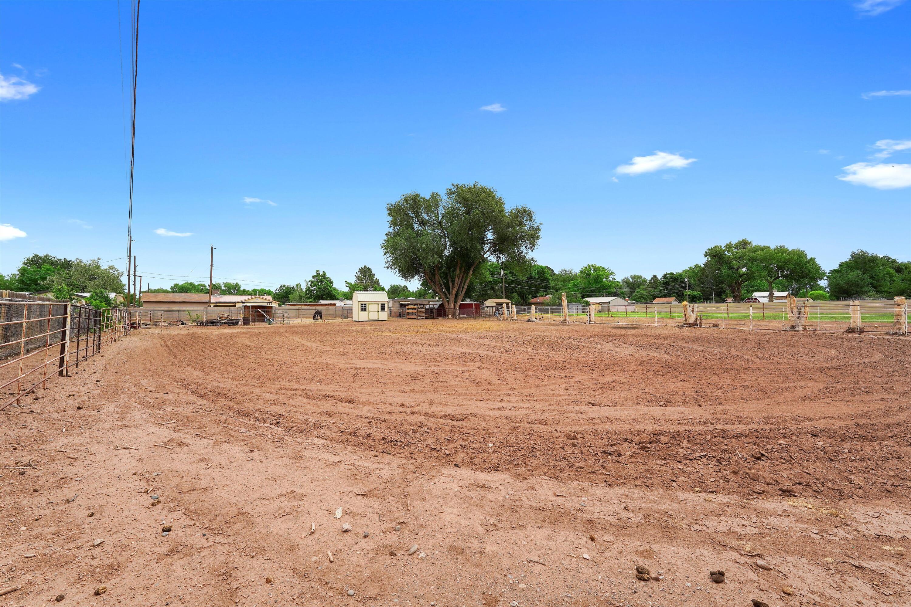 2836 LA FONDA Drive SW