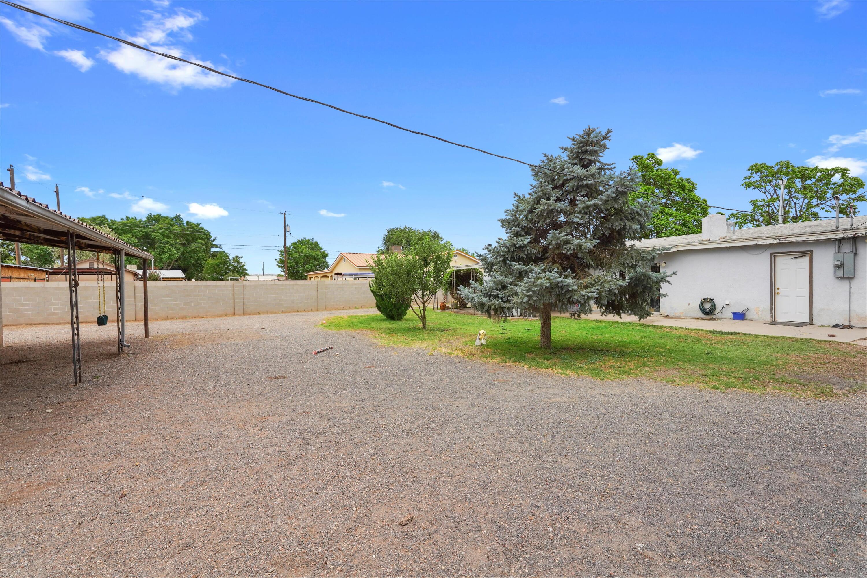 2836 LA FONDA Drive SW